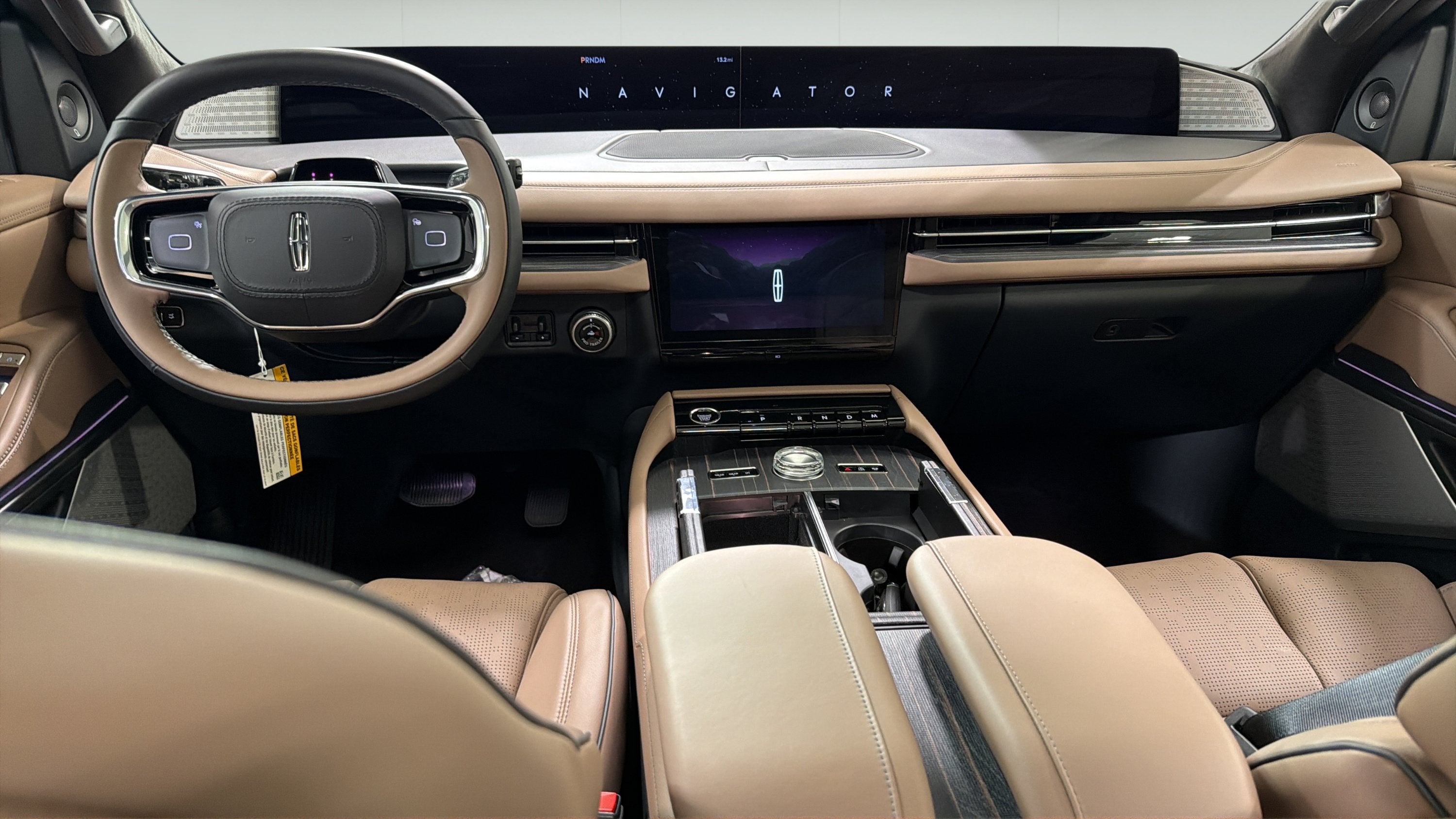 2027 Lincoln Navigator L Black Label