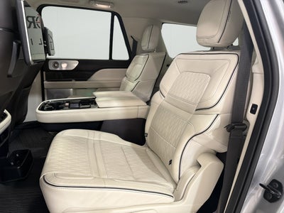 2023 Lincoln Navigator L Black Label
