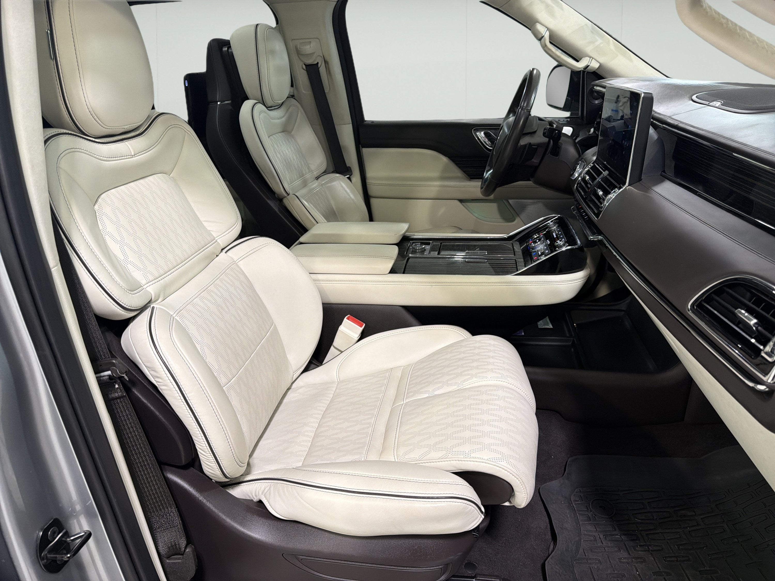 2023 Lincoln Navigator L Black Label