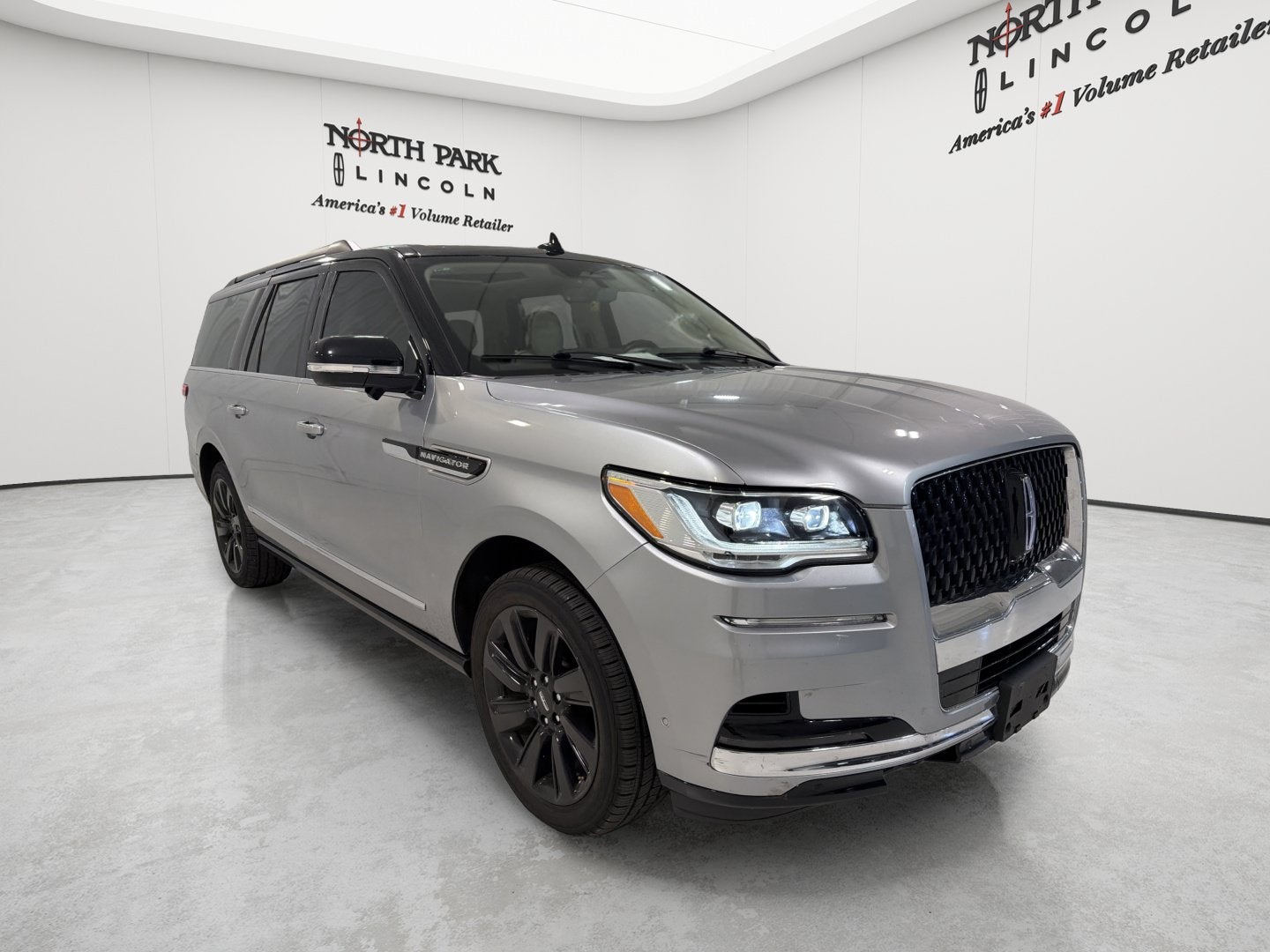 2023 Lincoln Navigator L Black Label