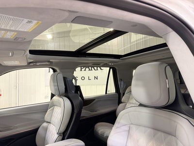 2025 Lincoln Navigator L Black Label