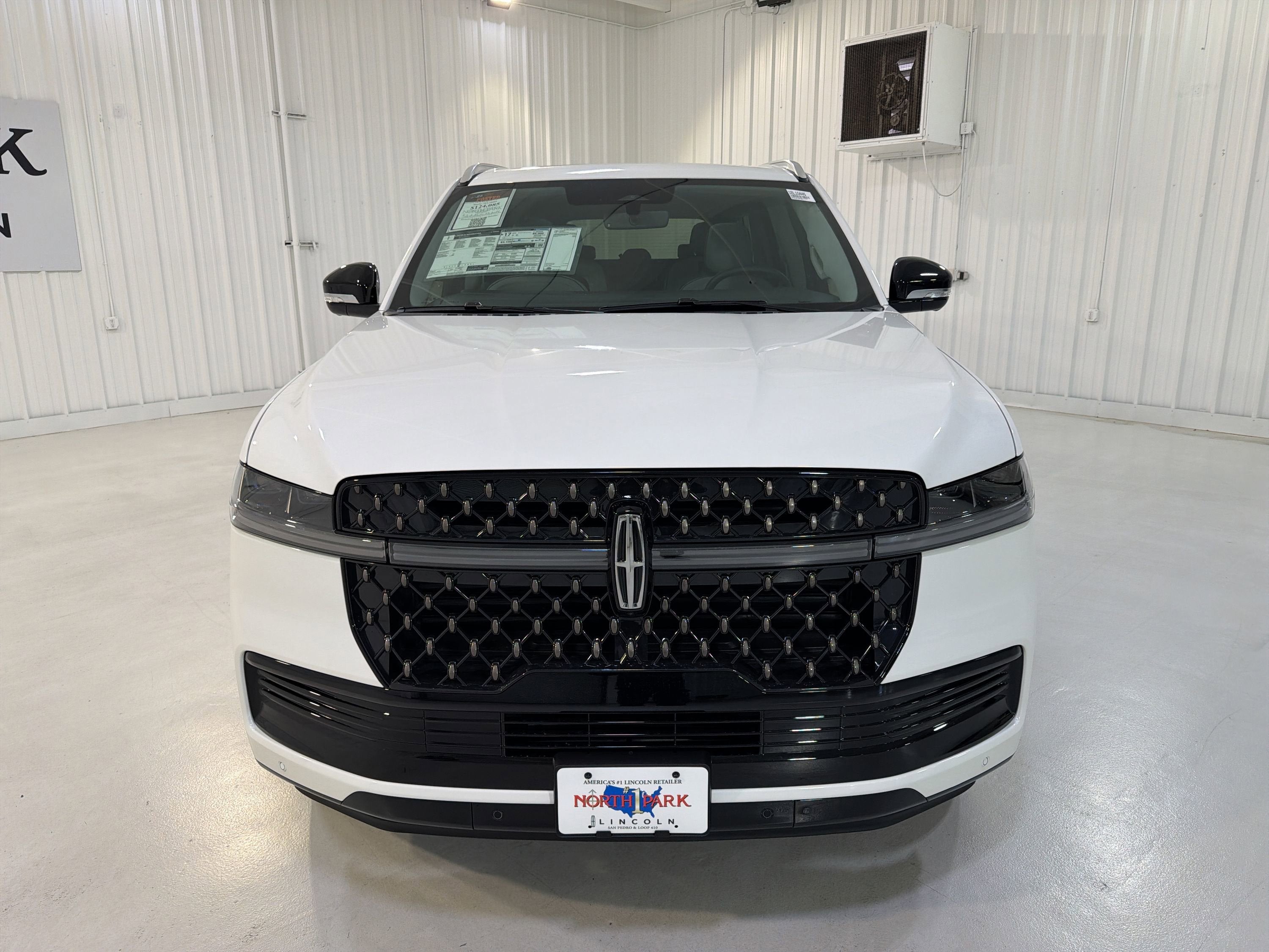 2025 Lincoln Navigator L Black Label