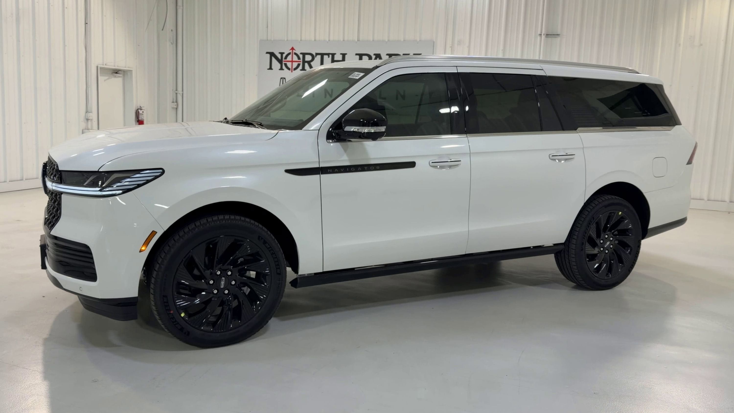 2025 Lincoln Navigator L Black Label
