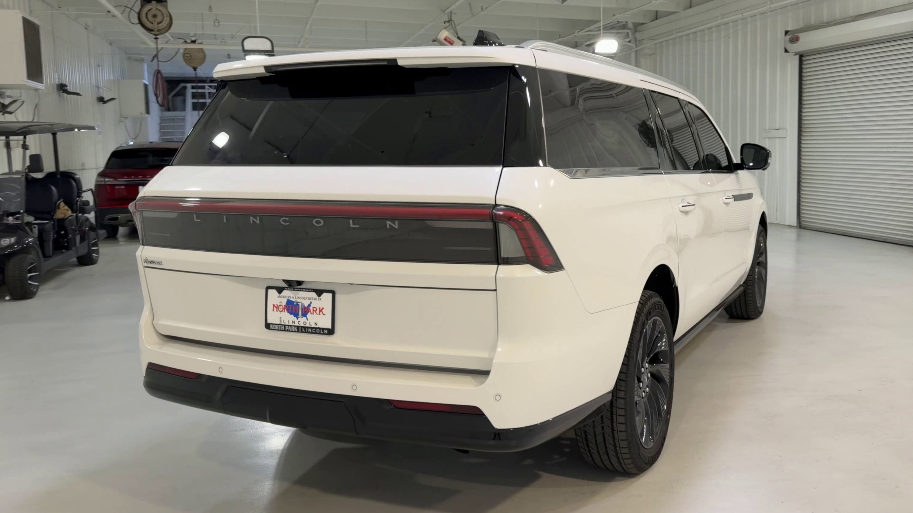 2025 Lincoln Navigator L Black Label