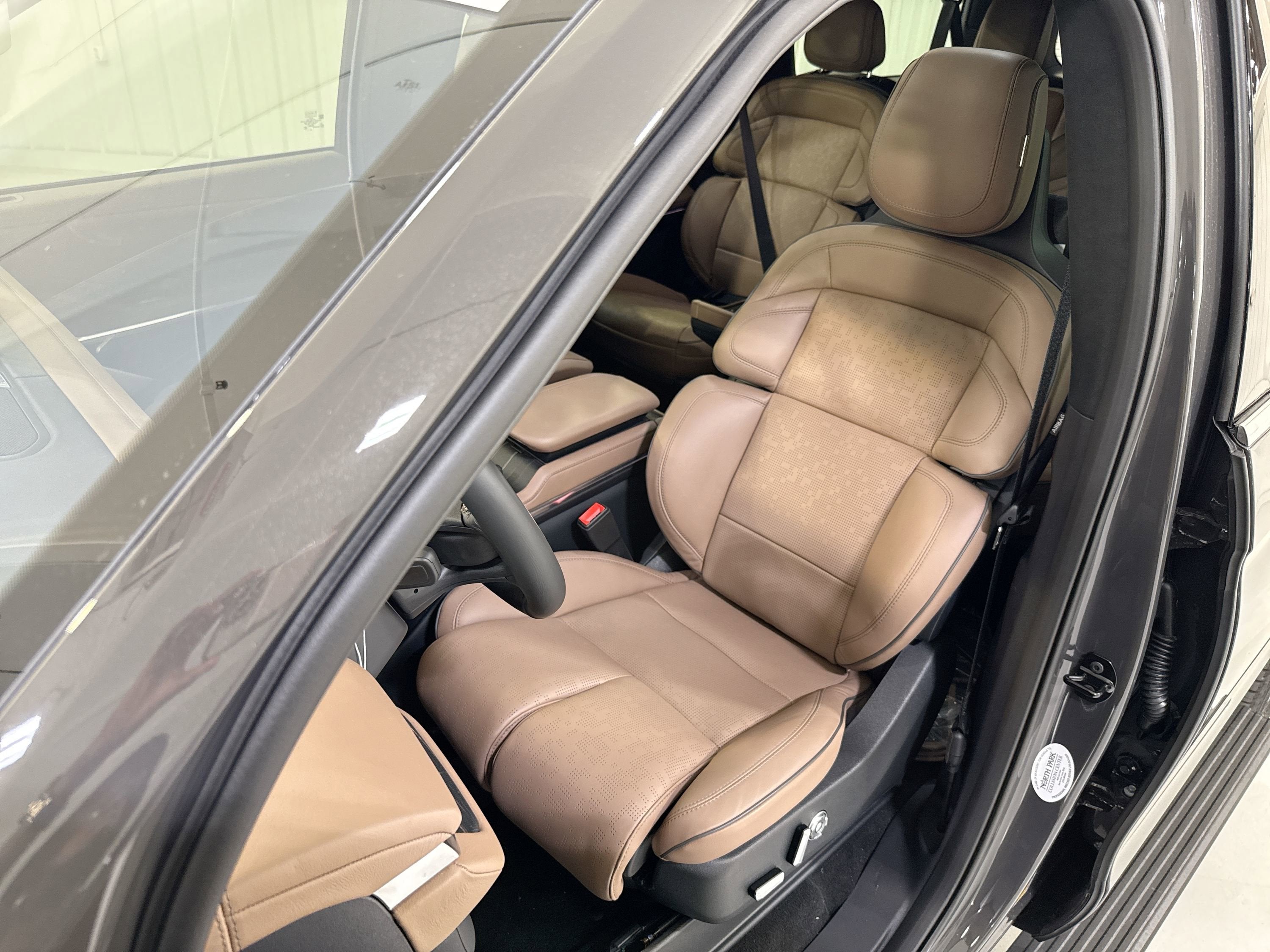 2025 Lincoln Navigator L Black Label