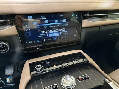 2025 Lincoln Navigator L Black Label