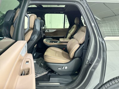 2025 Lincoln Navigator L Black Label