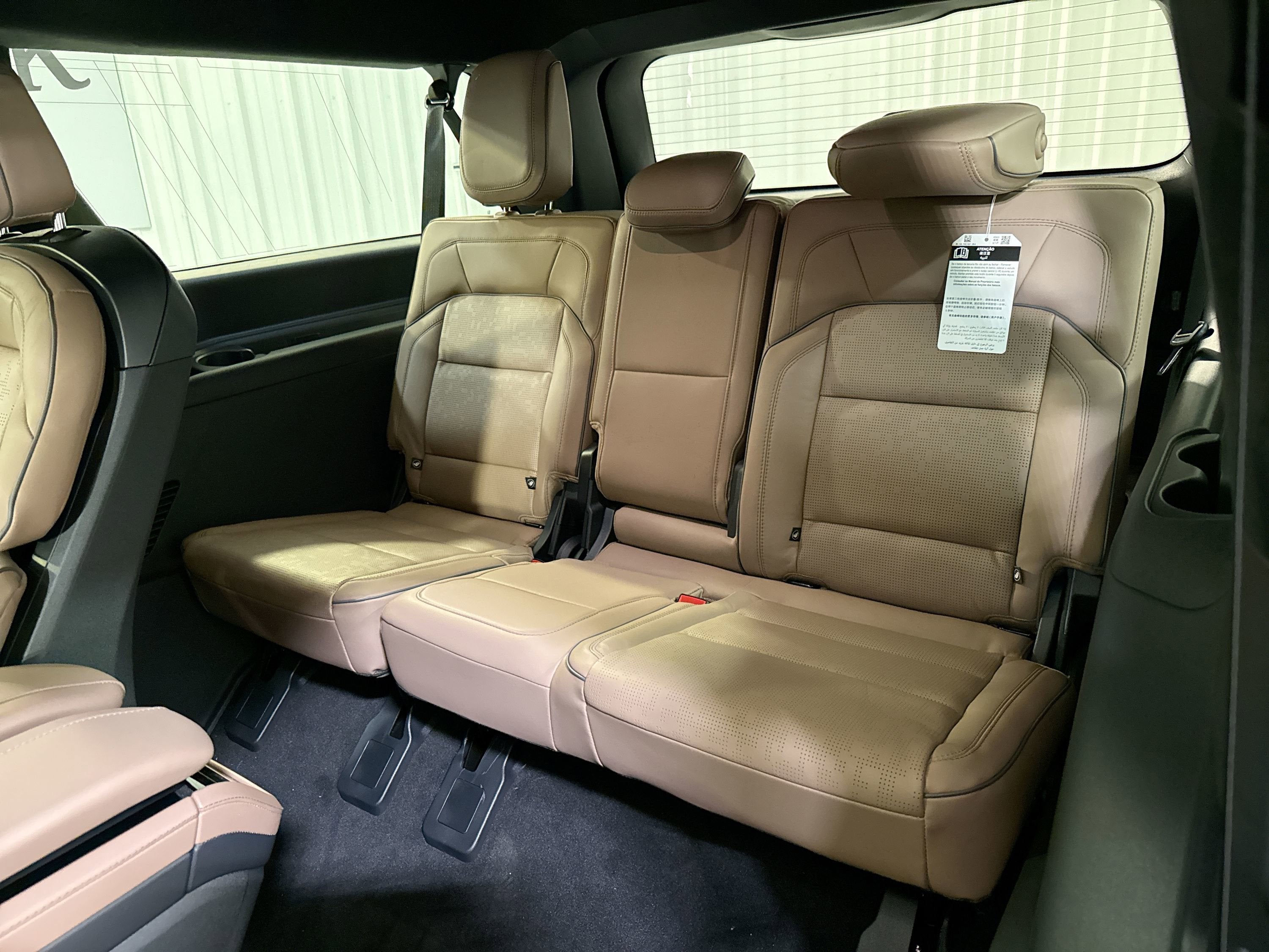 2025 Lincoln Navigator L Black Label