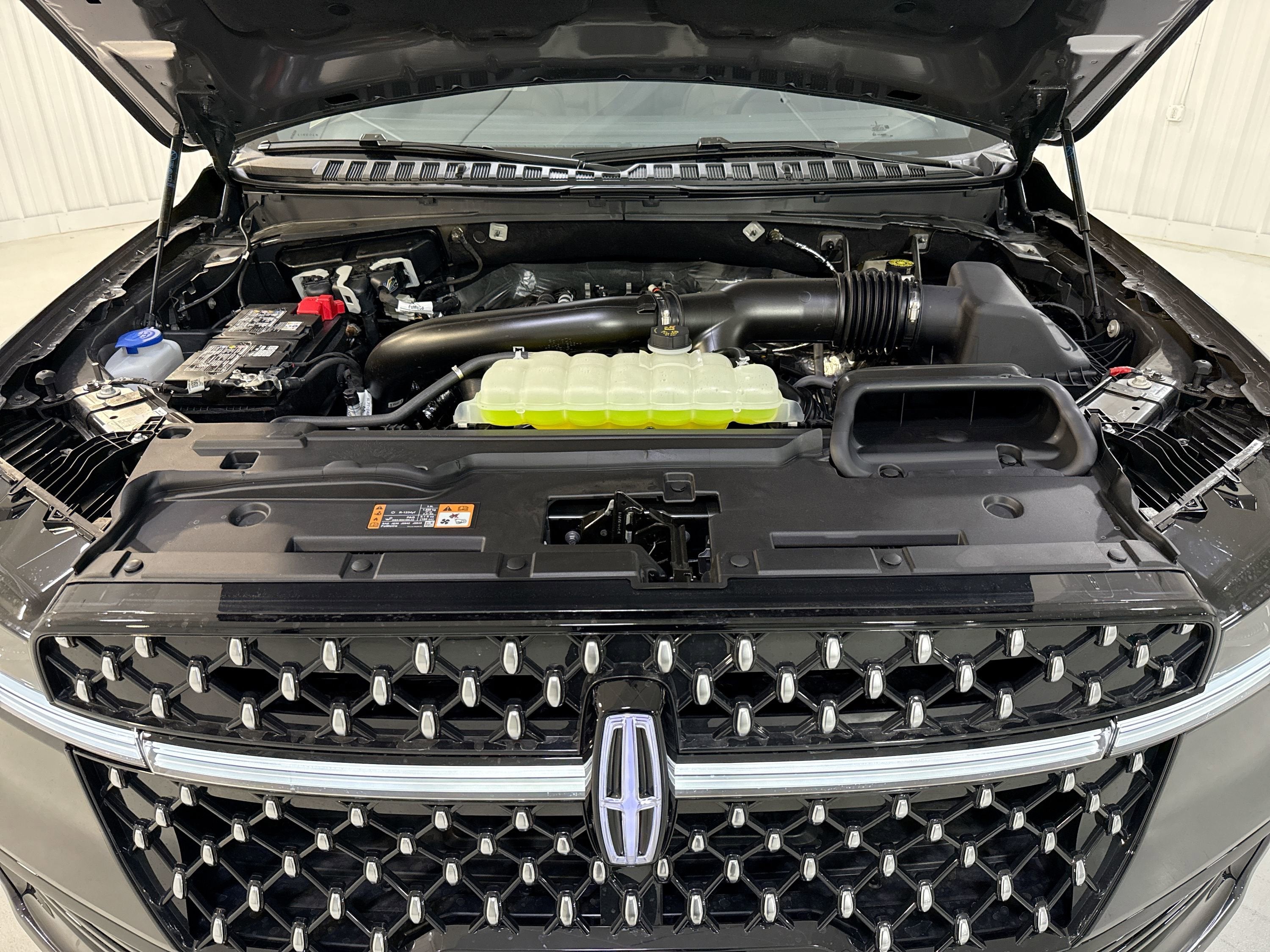 2025 Lincoln Navigator L Black Label