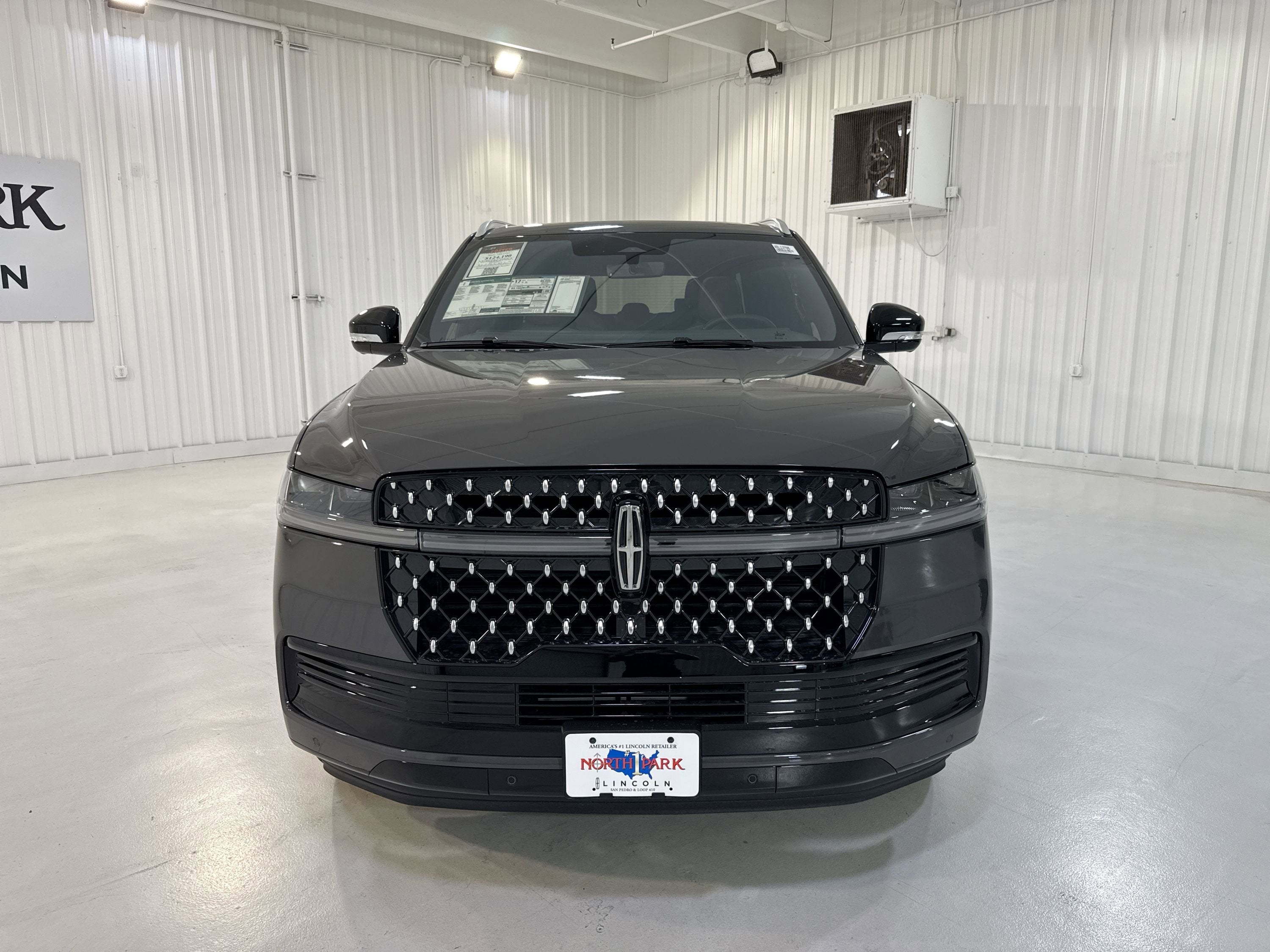 2025 Lincoln Navigator L Black Label