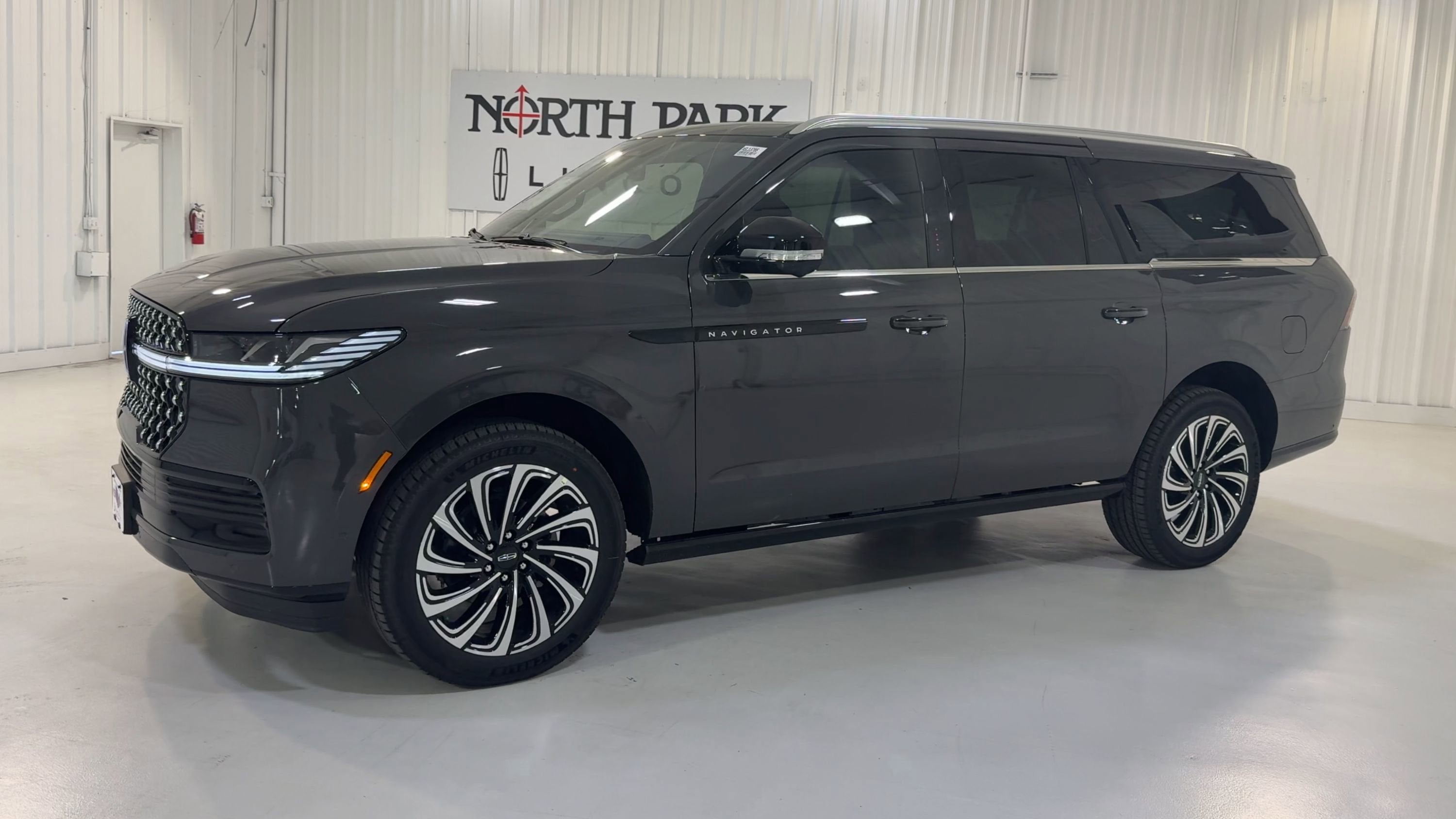 2025 Lincoln Navigator L Black Label
