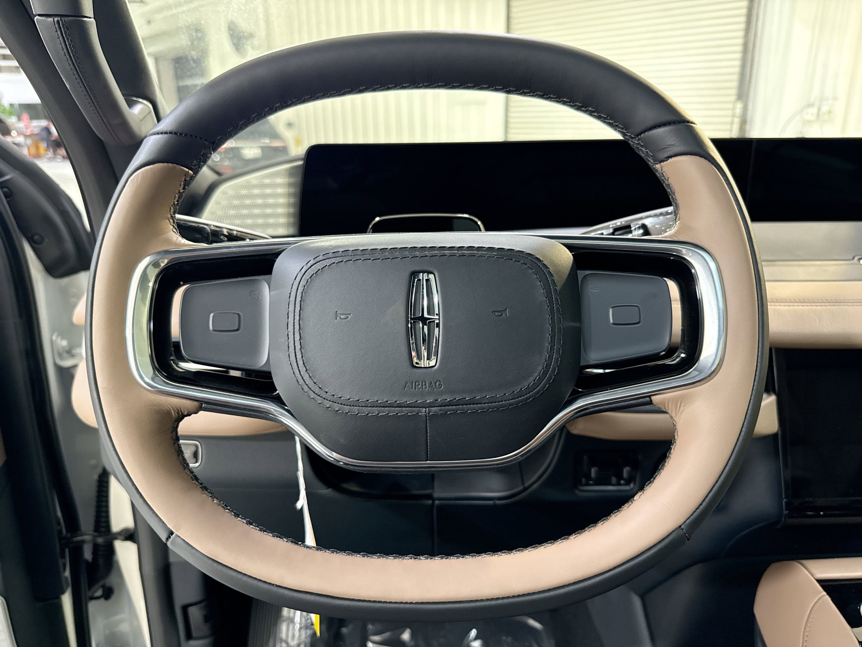 2025 Lincoln Navigator L Black Label