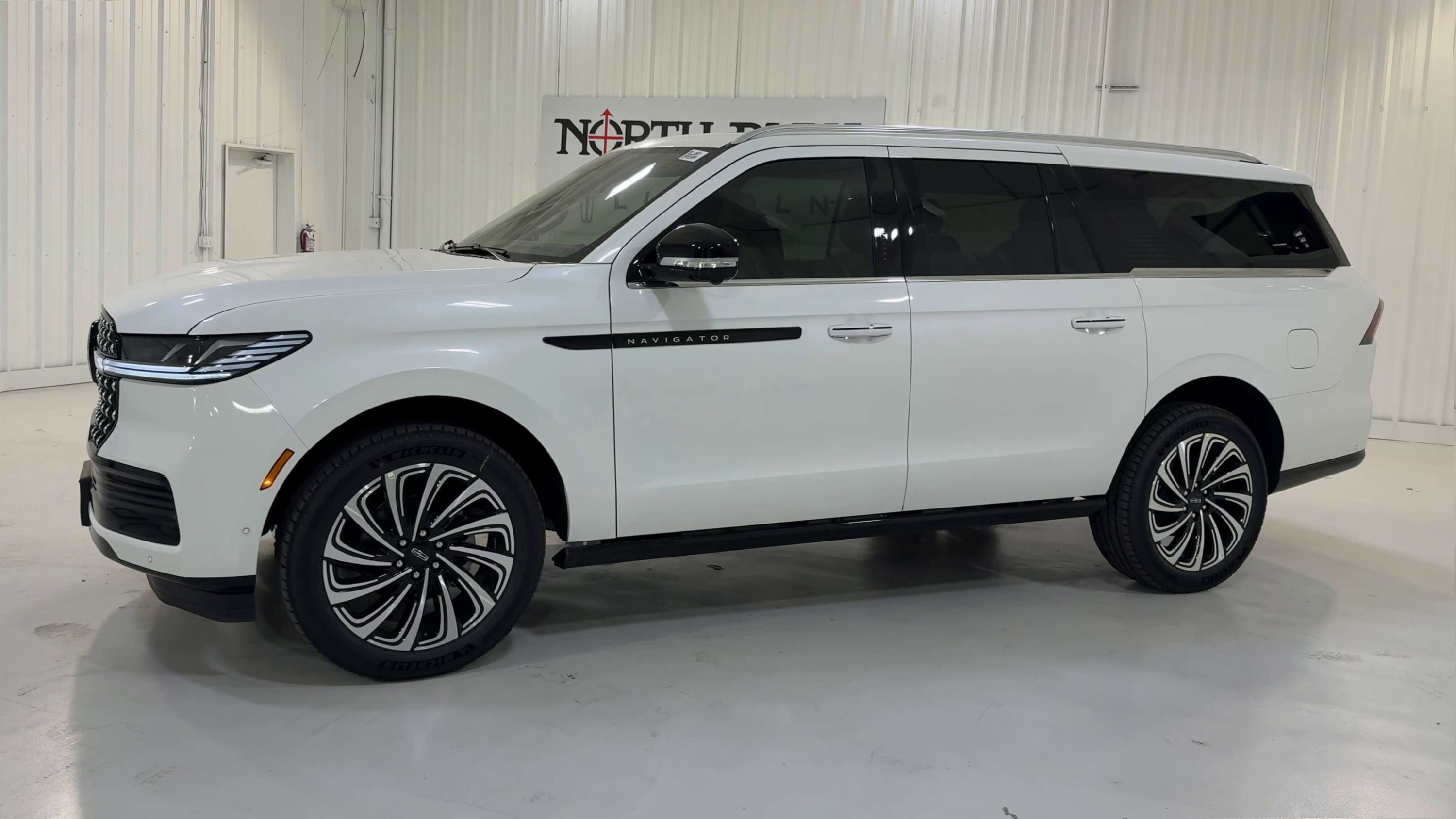 2025 Lincoln Navigator L Black Label