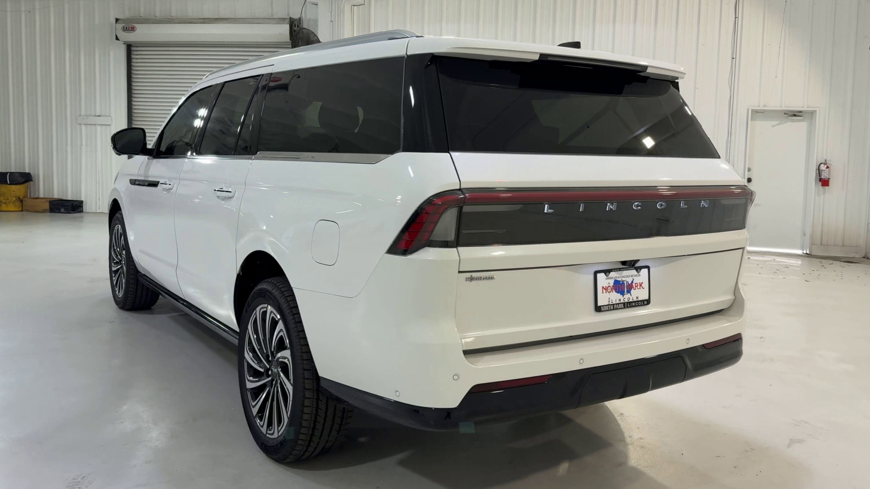 2025 Lincoln Navigator L Black Label