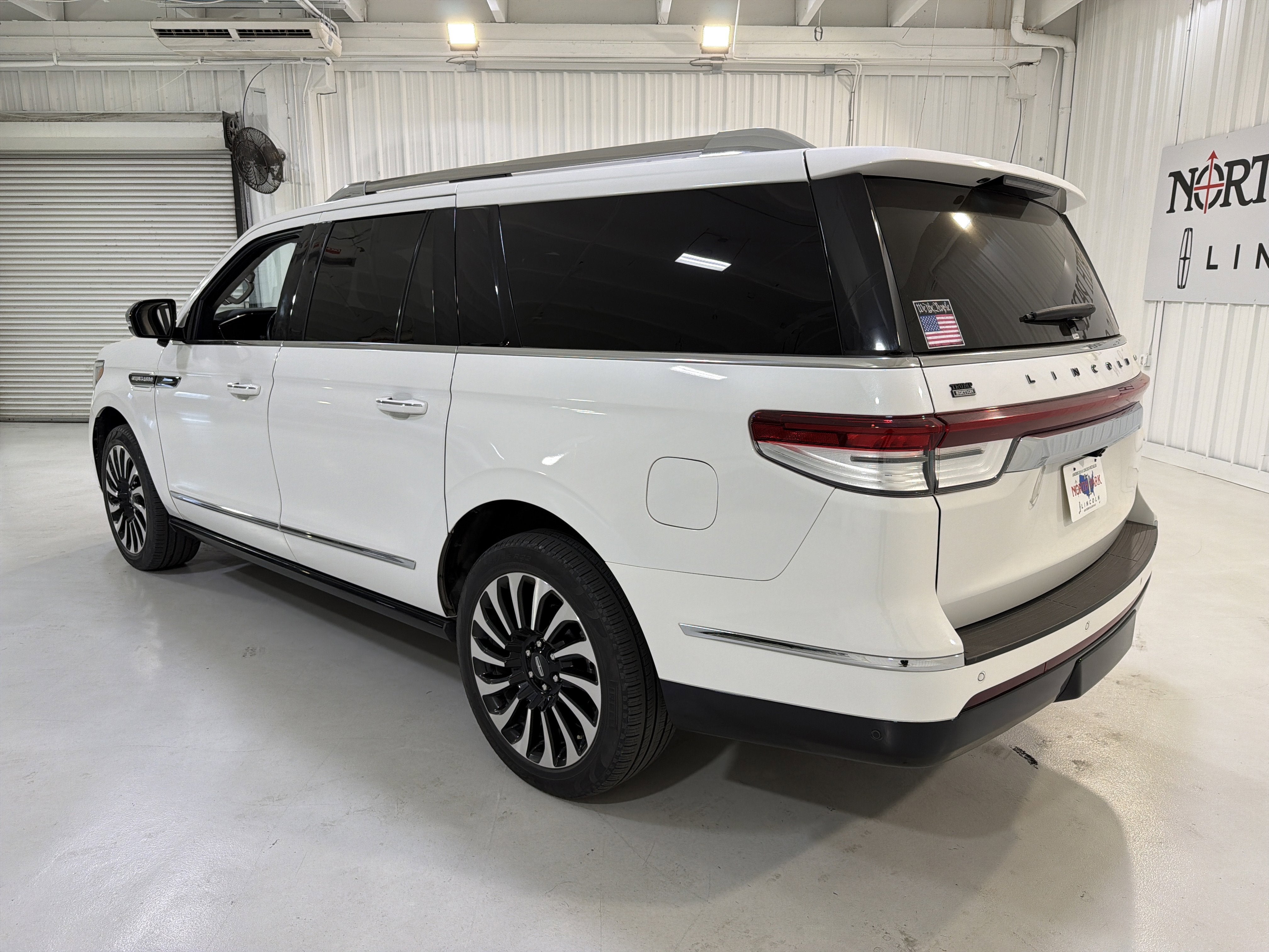 2023 Lincoln Navigator L Black Label
