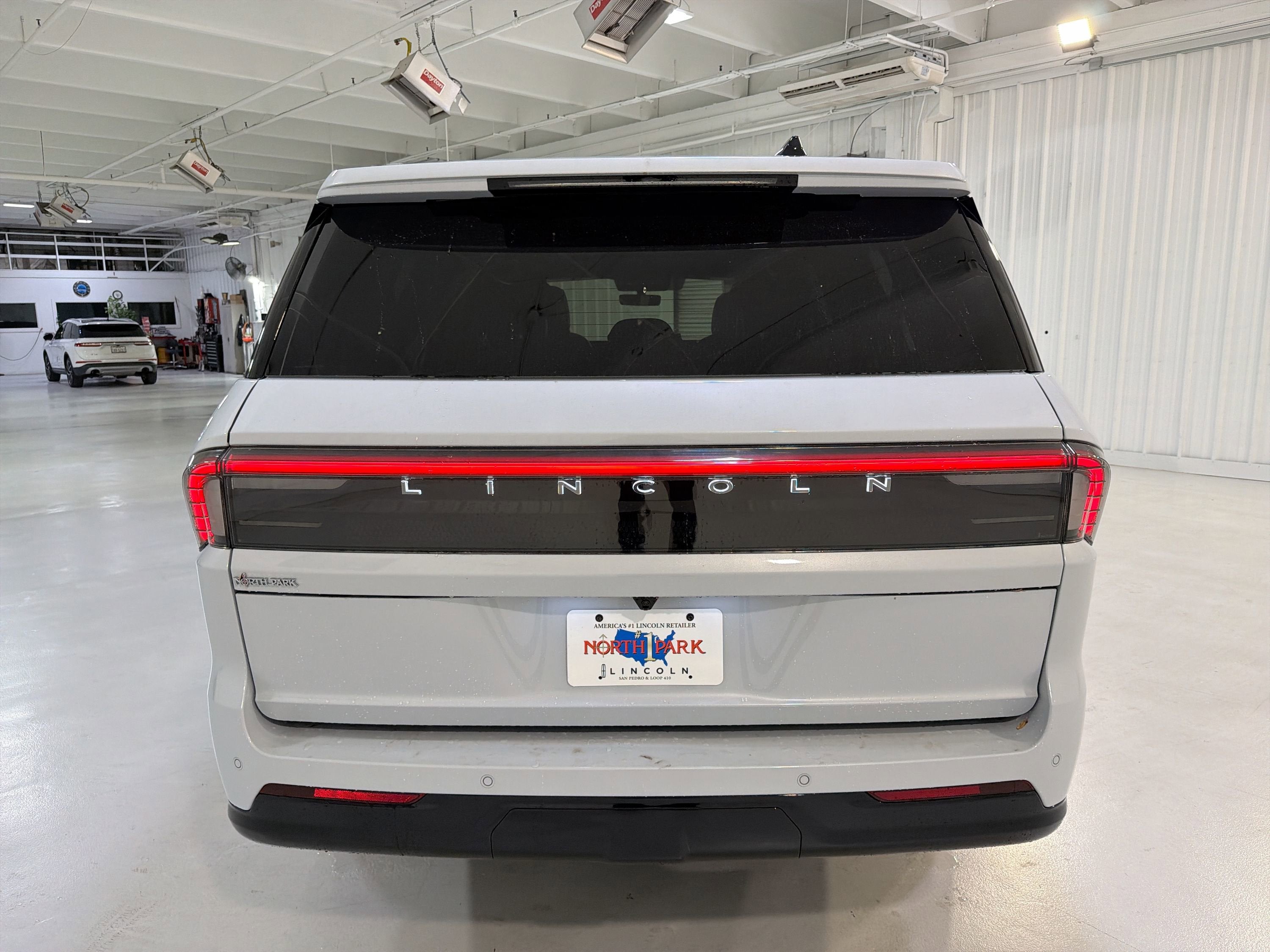 2025 Lincoln Navigator L Black Label