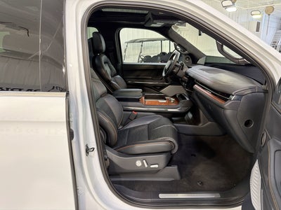 2025 Lincoln Navigator L Black Label