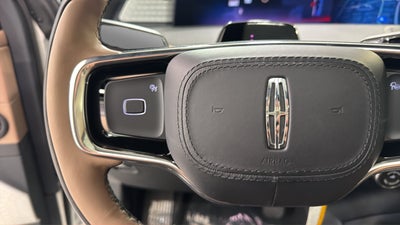 2027 Lincoln Navigator L Black Label