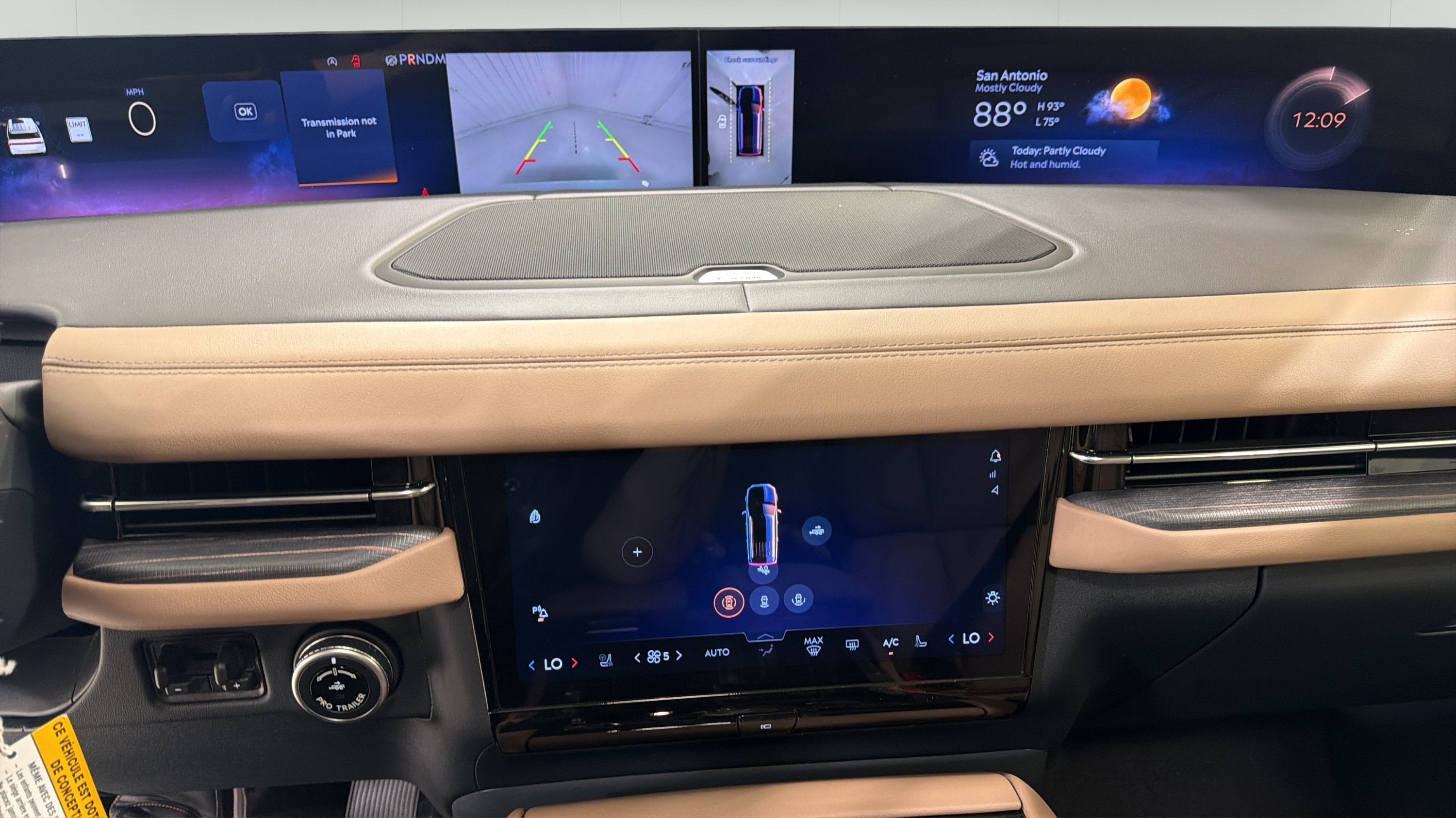 2027 Lincoln Navigator L Black Label