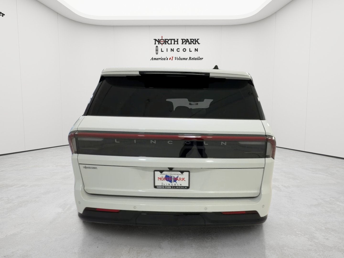 2027 Lincoln Navigator L Black Label