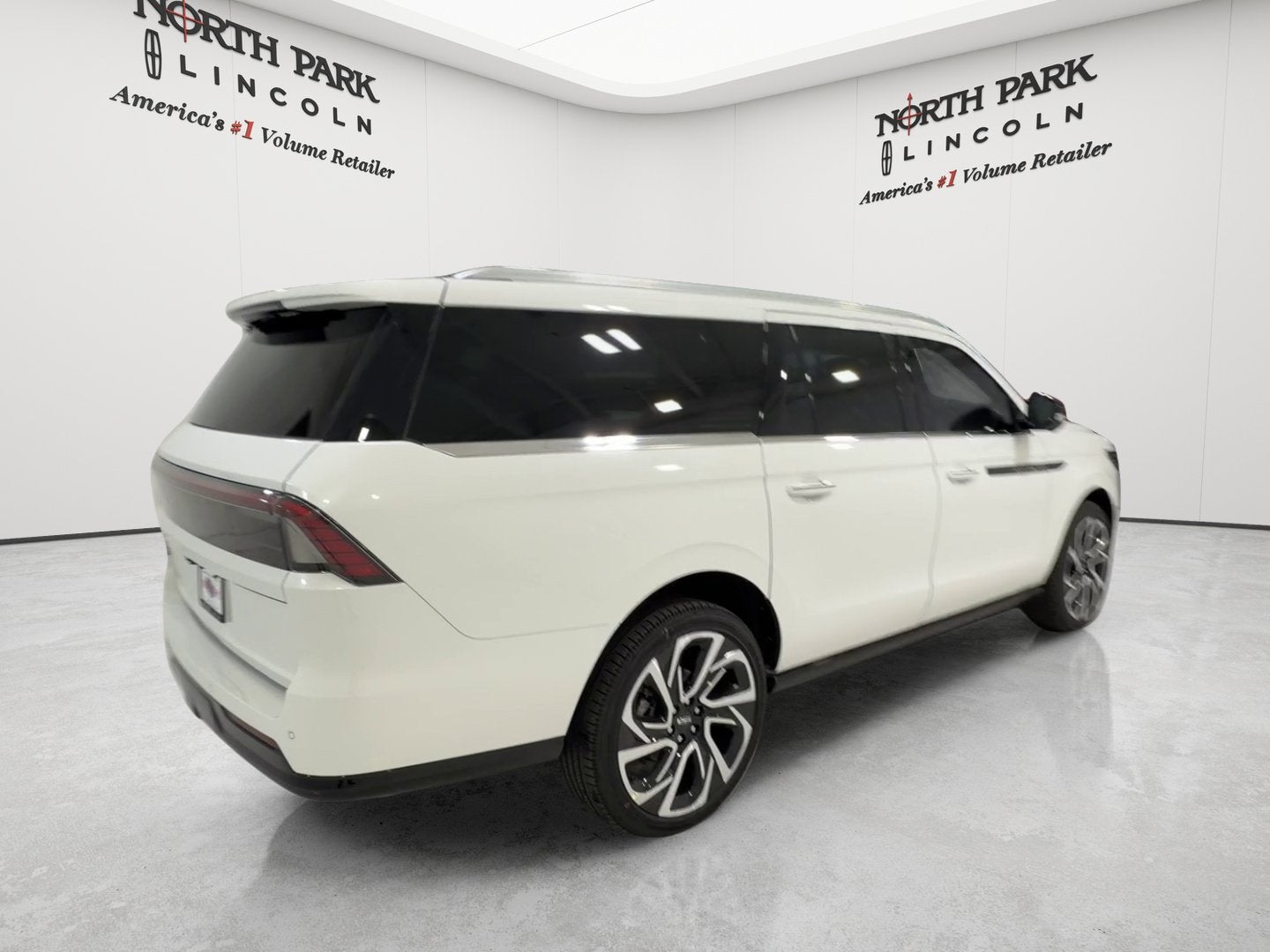 2027 Lincoln Navigator L Black Label
