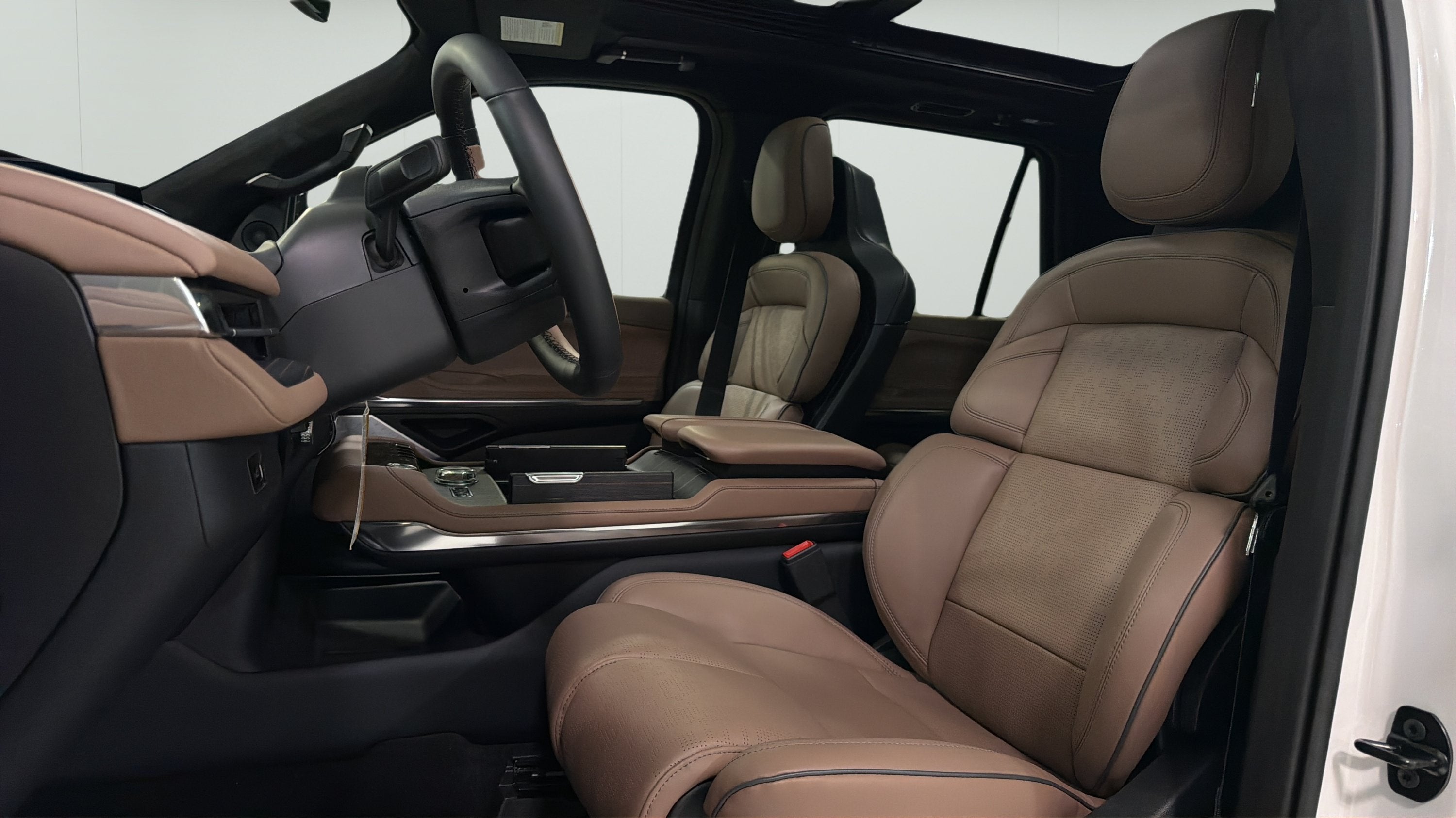 2027 Lincoln Navigator L Black Label
