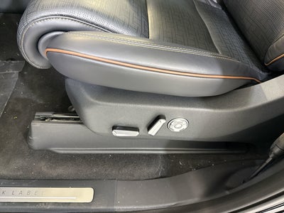 2025 Lincoln Navigator L Black Label