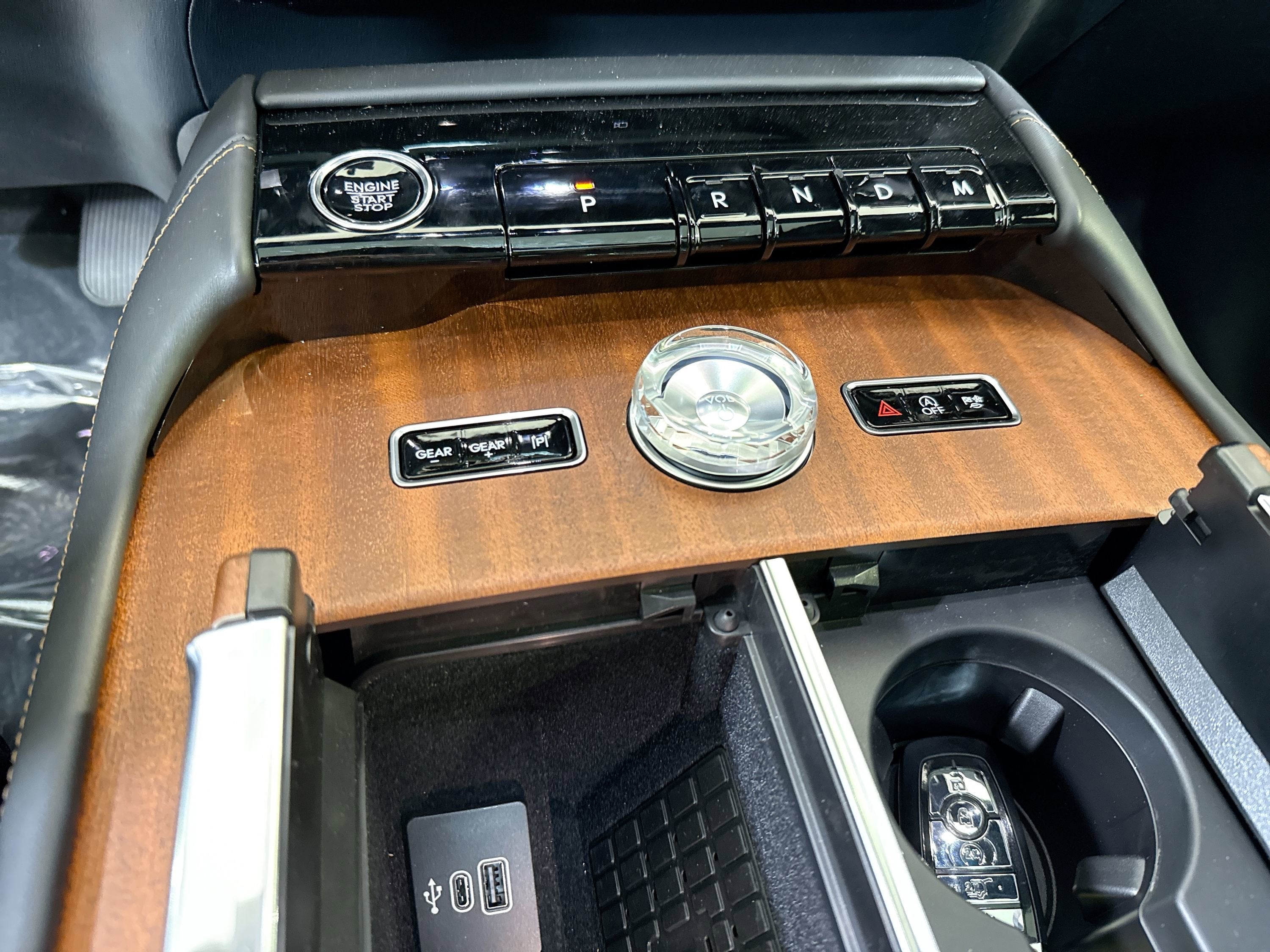 2025 Lincoln Navigator L Black Label