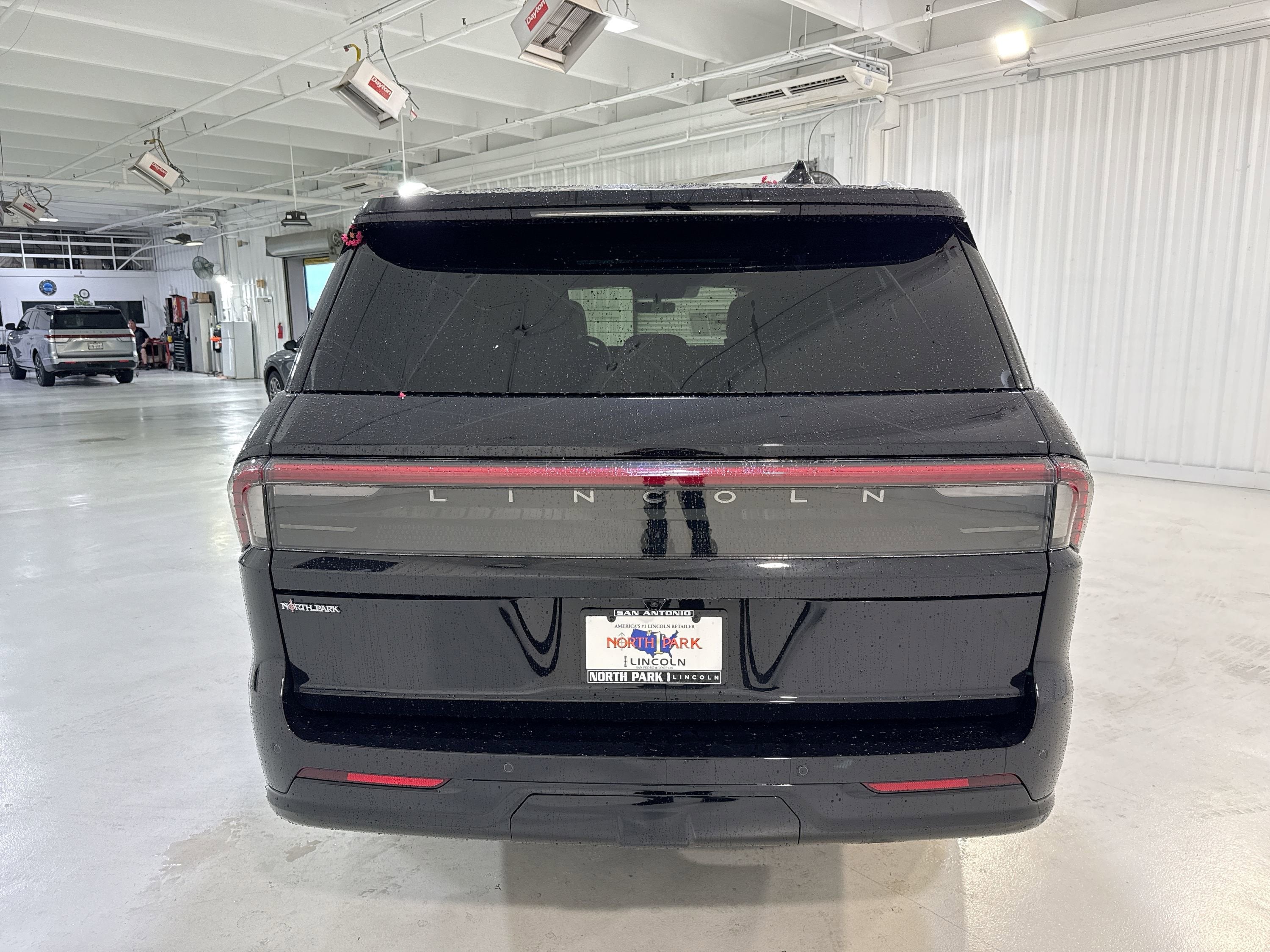 2025 Lincoln Navigator L Black Label
