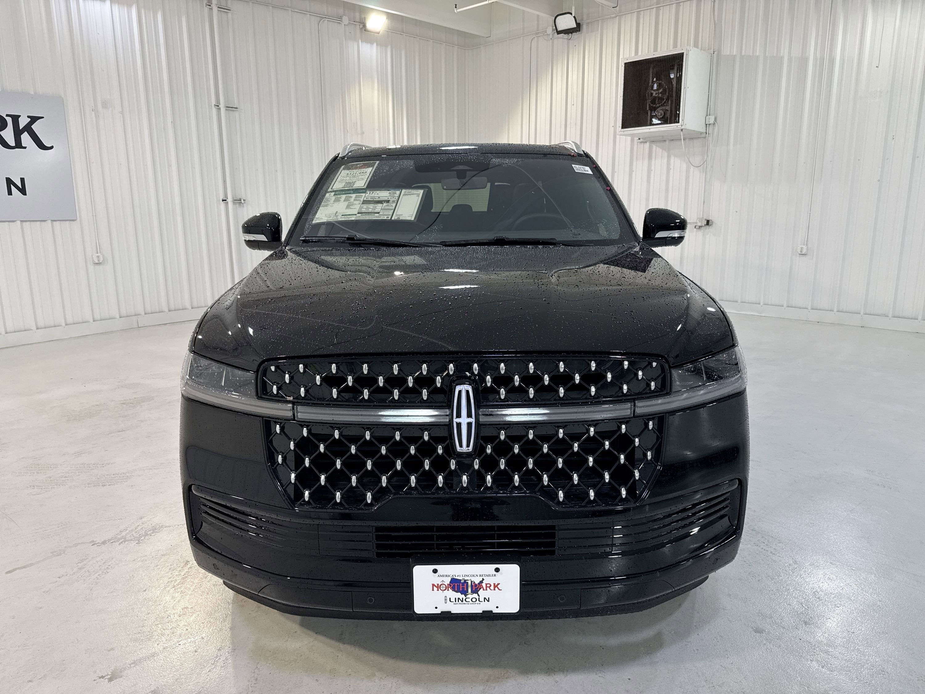 2025 Lincoln Navigator L Black Label