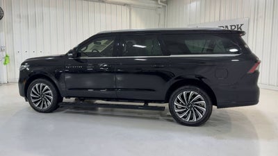 2025 Lincoln Navigator L Black Label