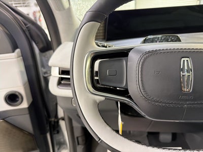 2025 Lincoln Navigator L Black Label