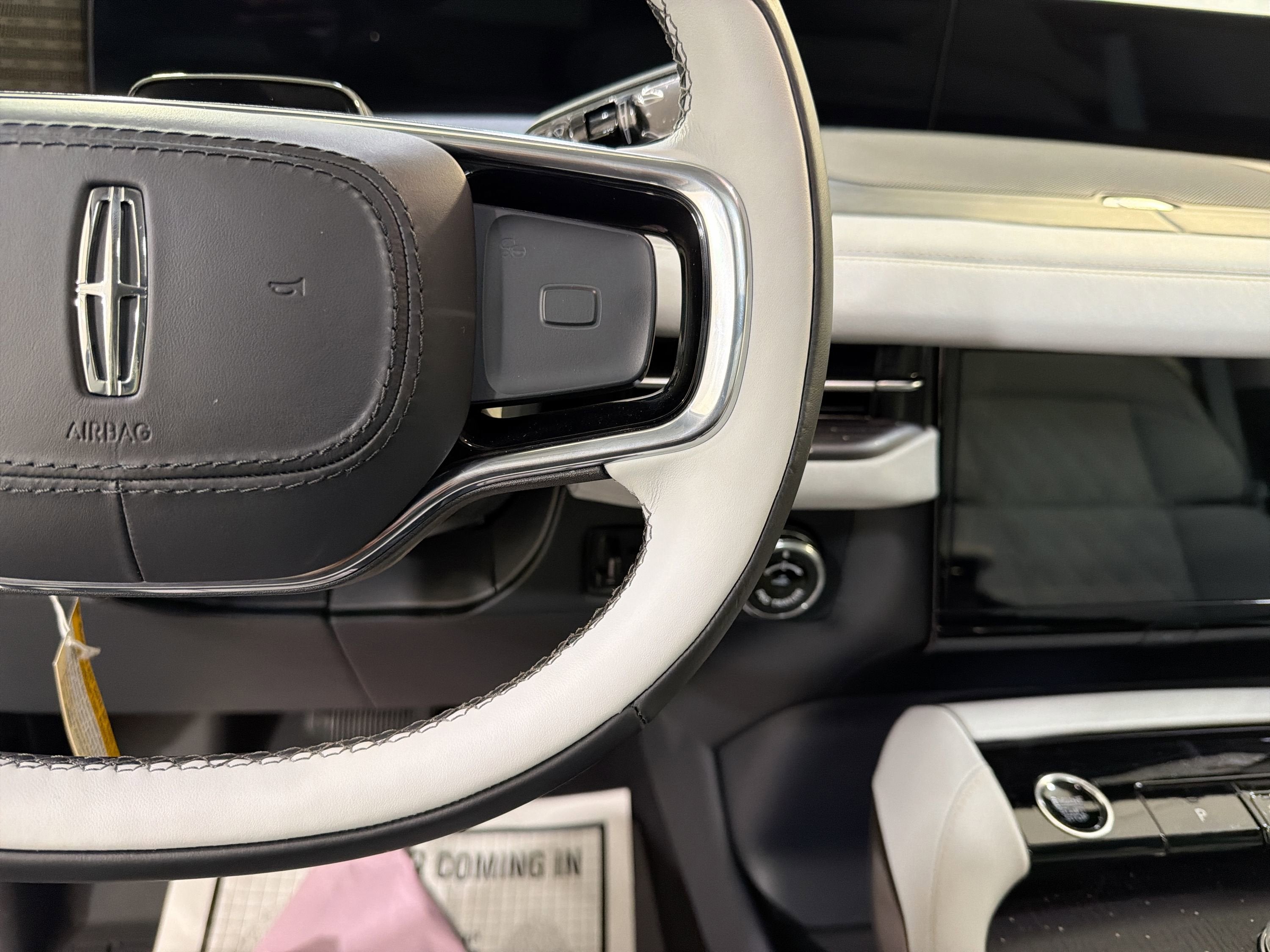 2025 Lincoln Navigator L Black Label