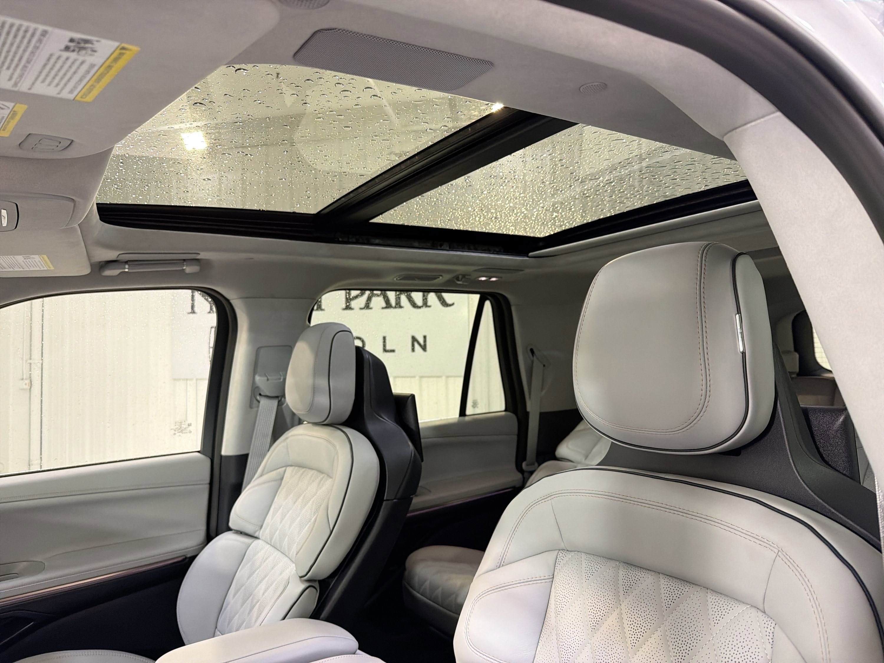 2025 Lincoln Navigator L Black Label