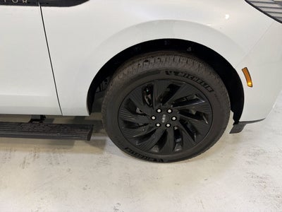 2025 Lincoln Navigator L Black Label