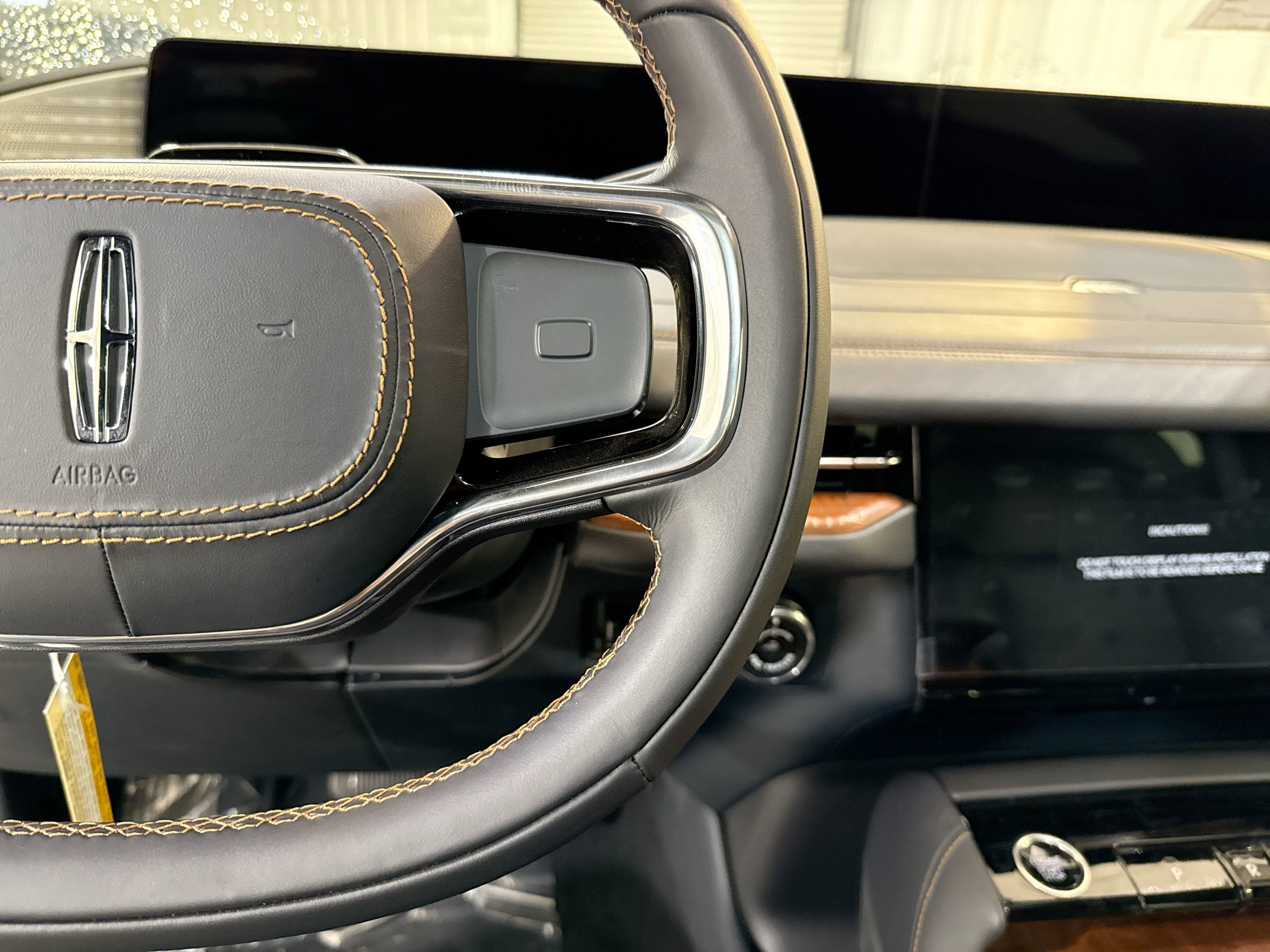 2025 Lincoln Navigator L Black Label