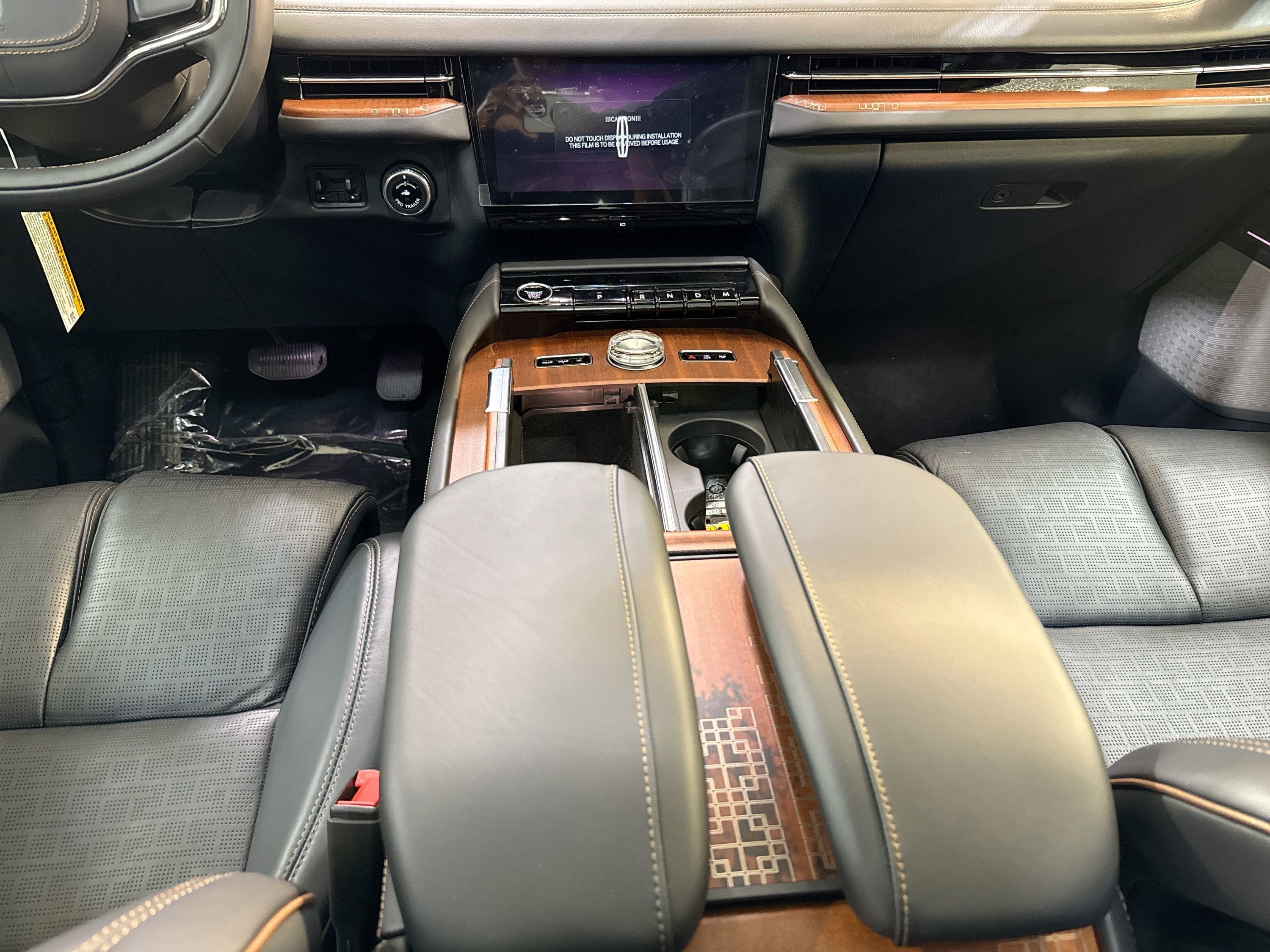 2025 Lincoln Navigator L Black Label