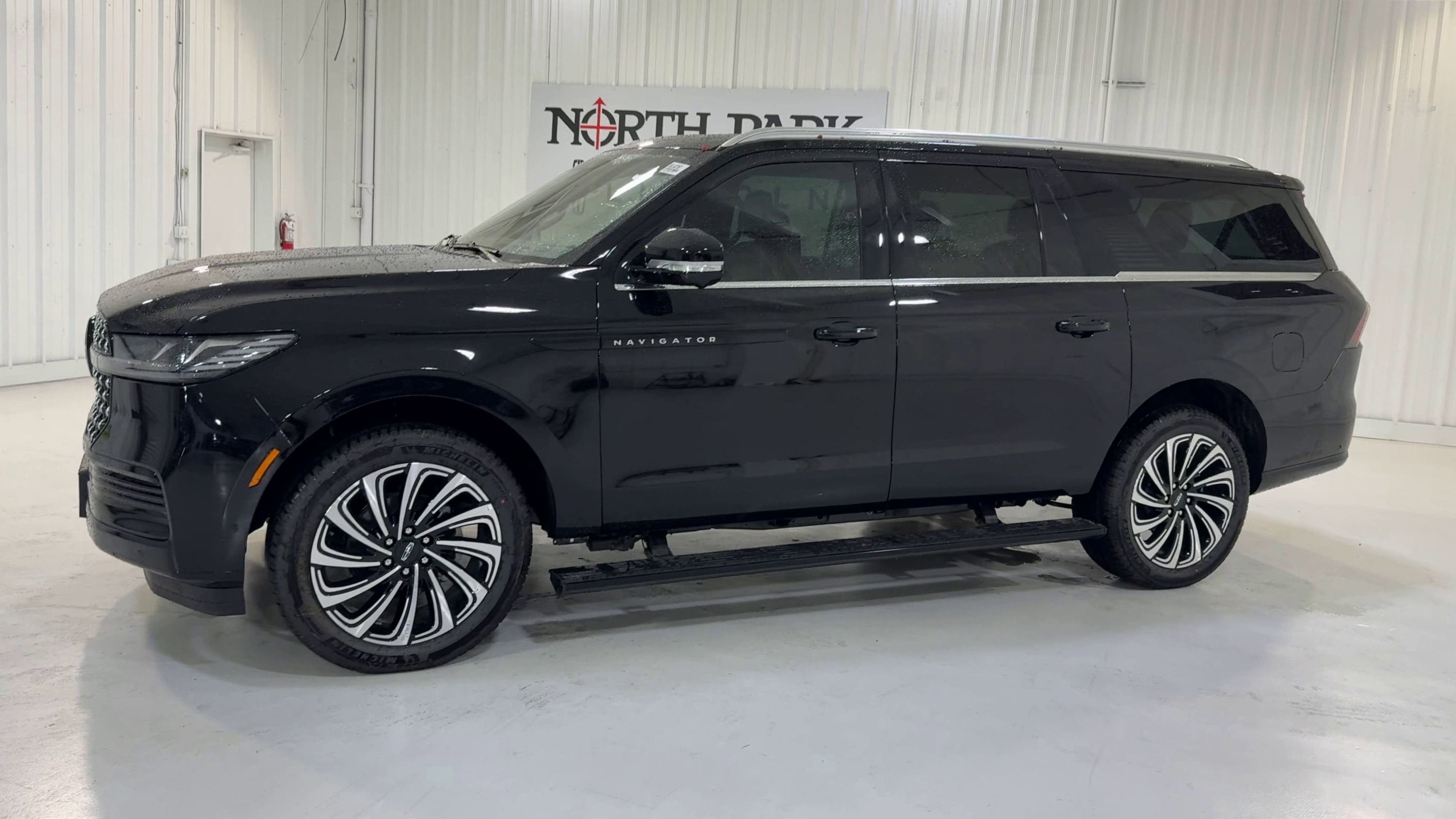 2025 Lincoln Navigator L Black Label