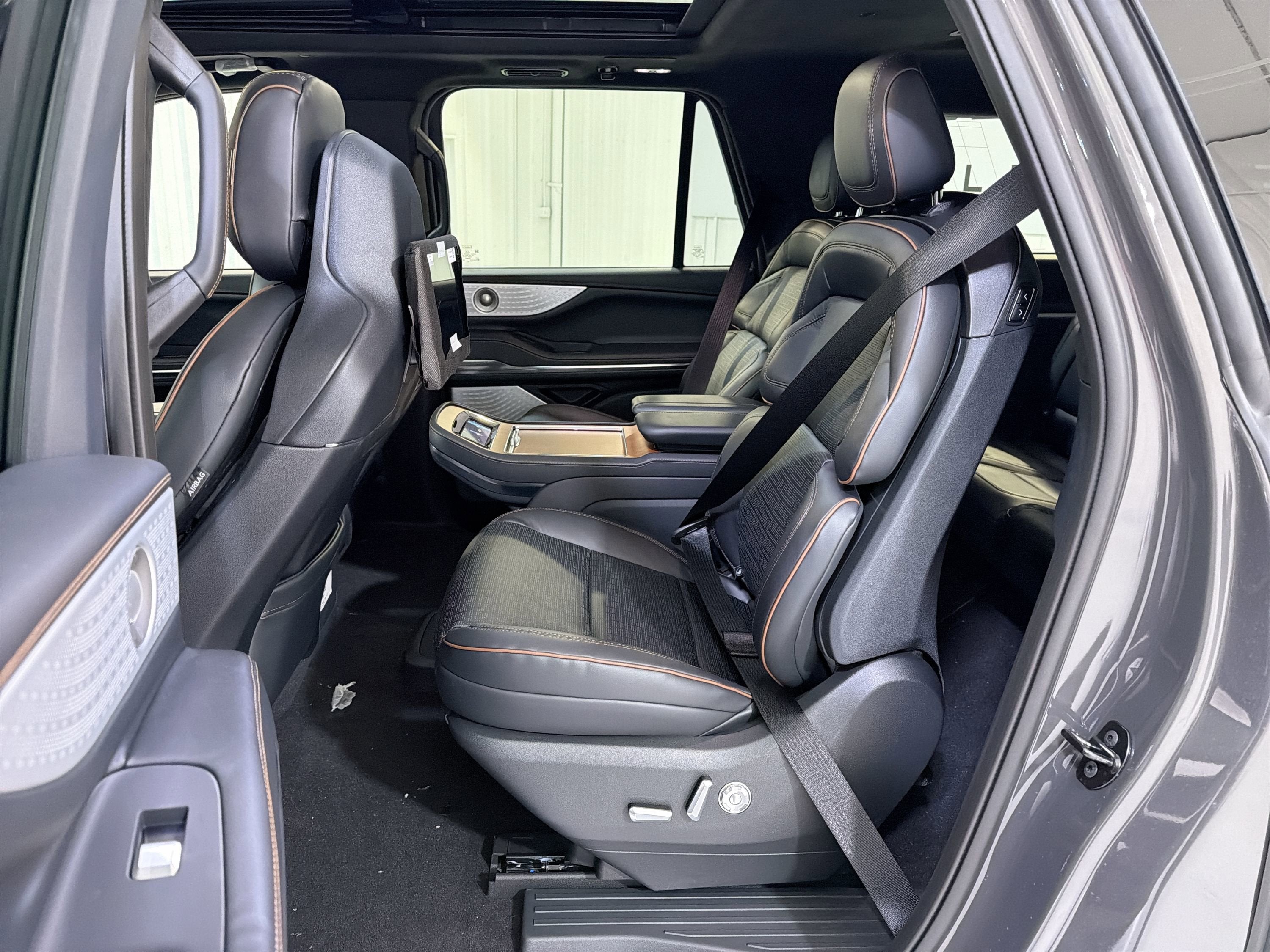 2026 Lincoln Navigator L Black Label