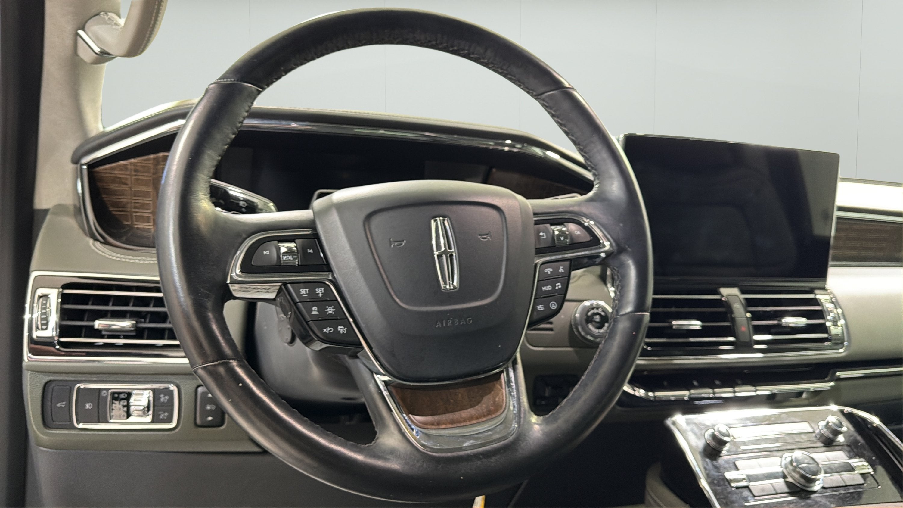 2022 Lincoln Navigator L Black Label