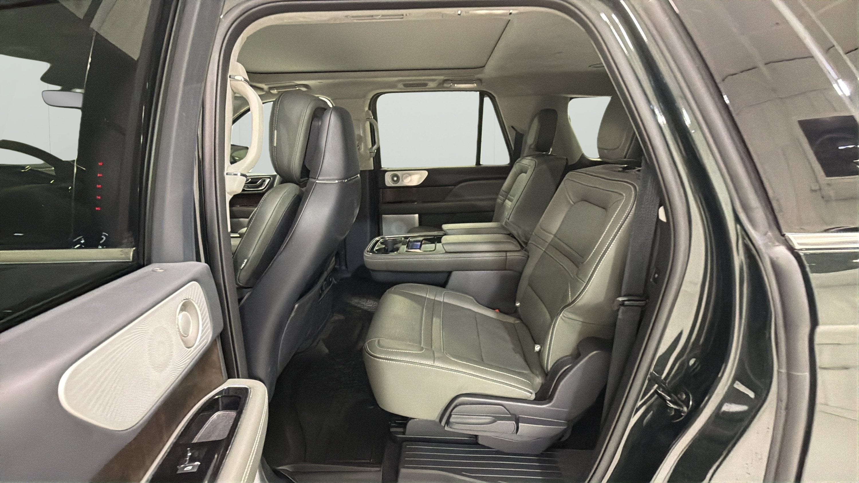 2022 Lincoln Navigator L Black Label