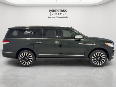 2022 Lincoln Navigator L Black Label