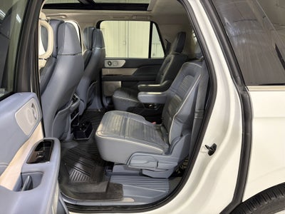 2022 Lincoln Navigator L Black Label