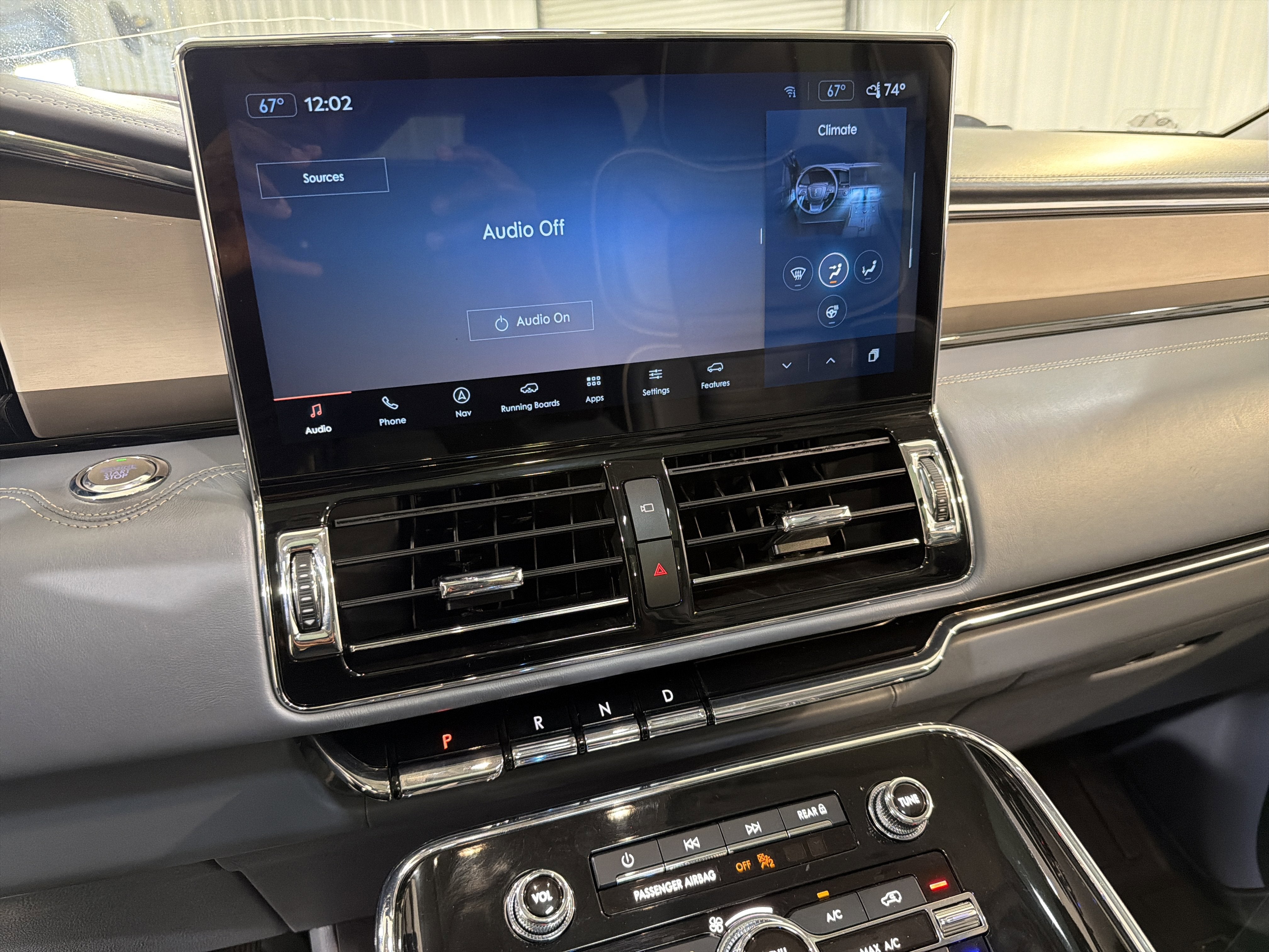 2022 Lincoln Navigator L Black Label