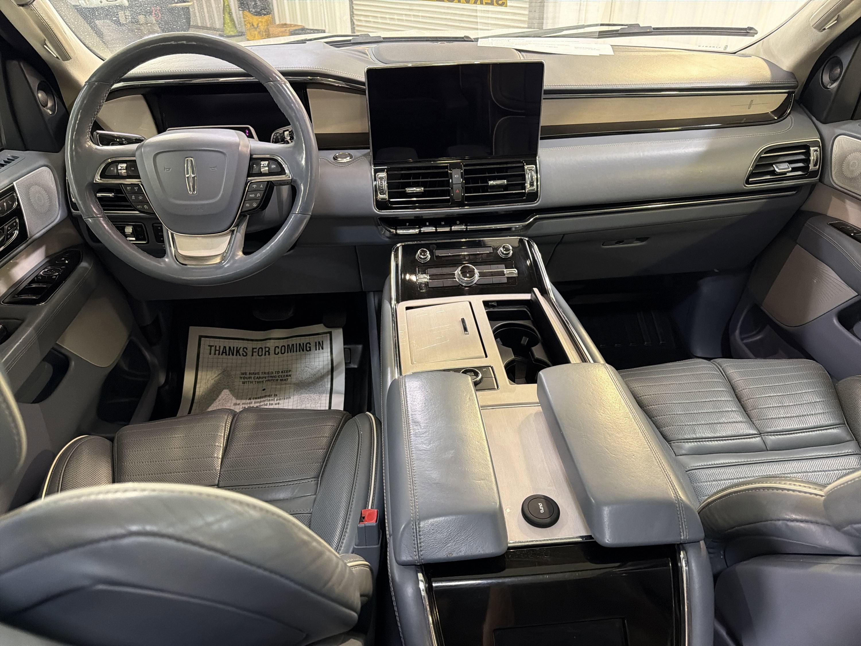 2022 Lincoln Navigator L Black Label