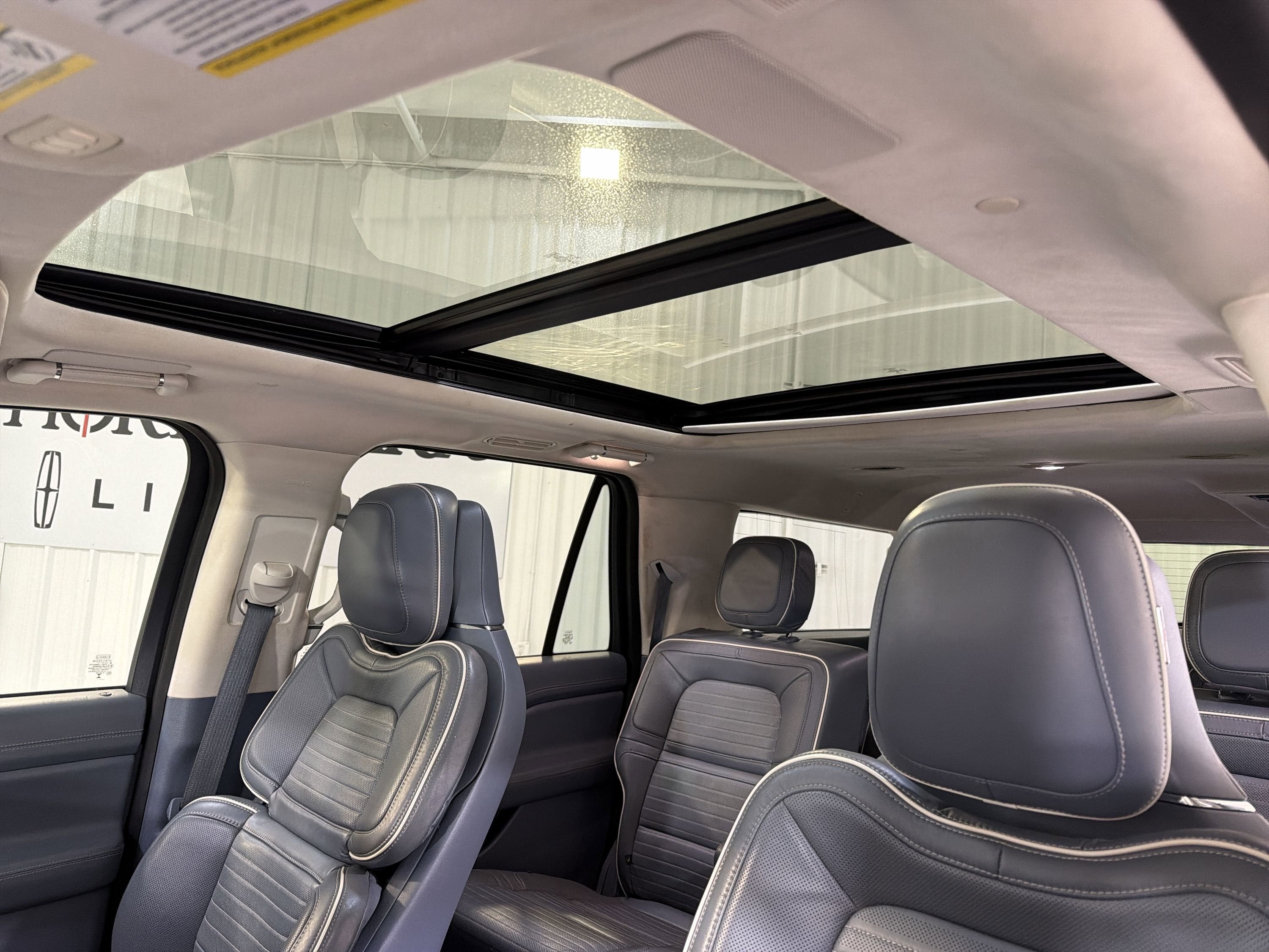 2022 Lincoln Navigator L Black Label