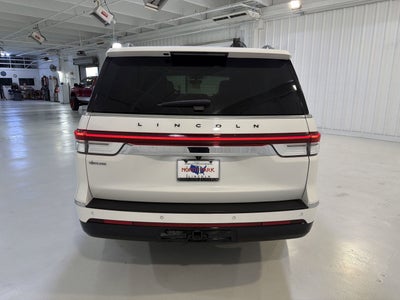 2022 Lincoln Navigator L Black Label