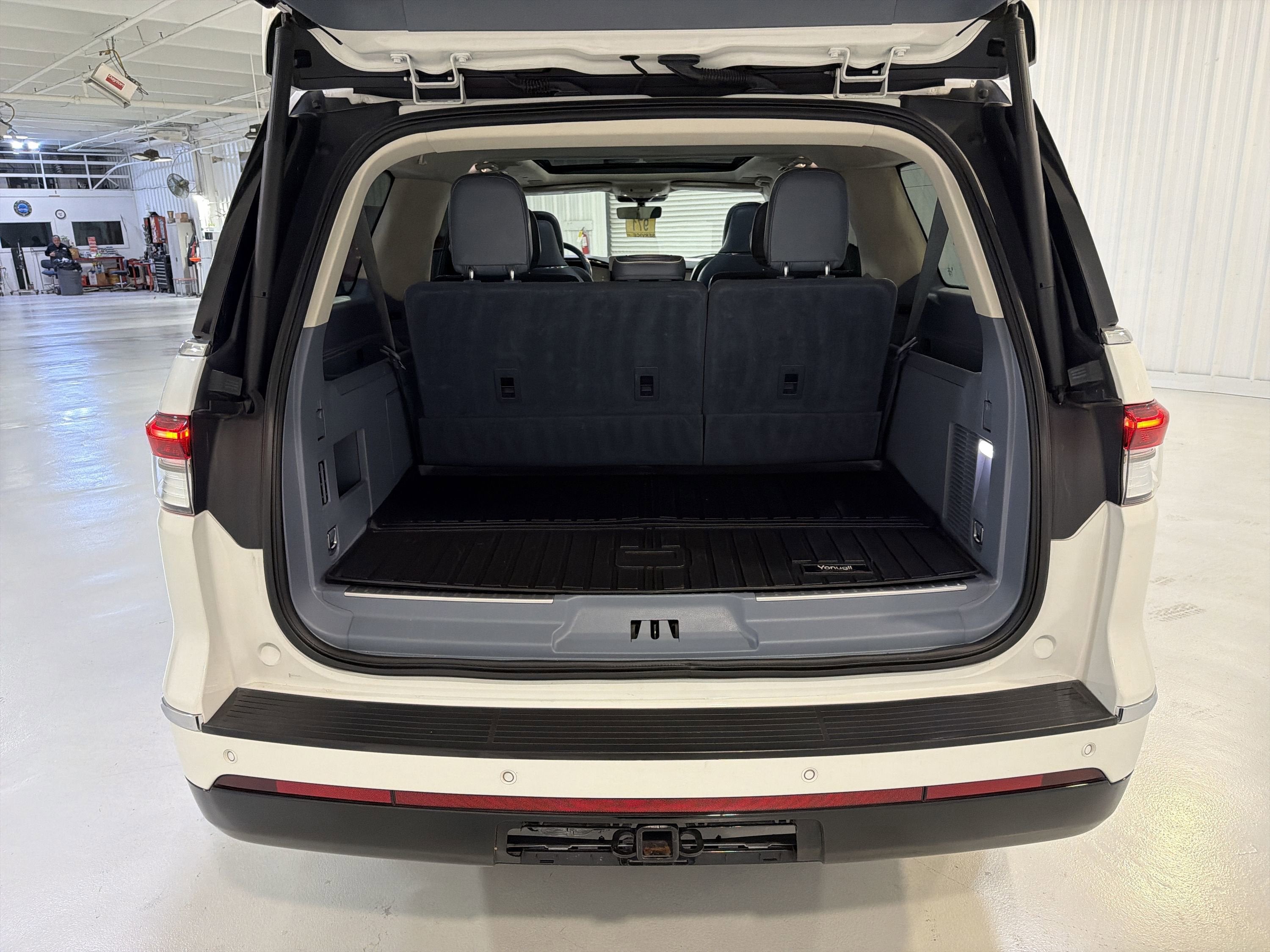2022 Lincoln Navigator L Black Label