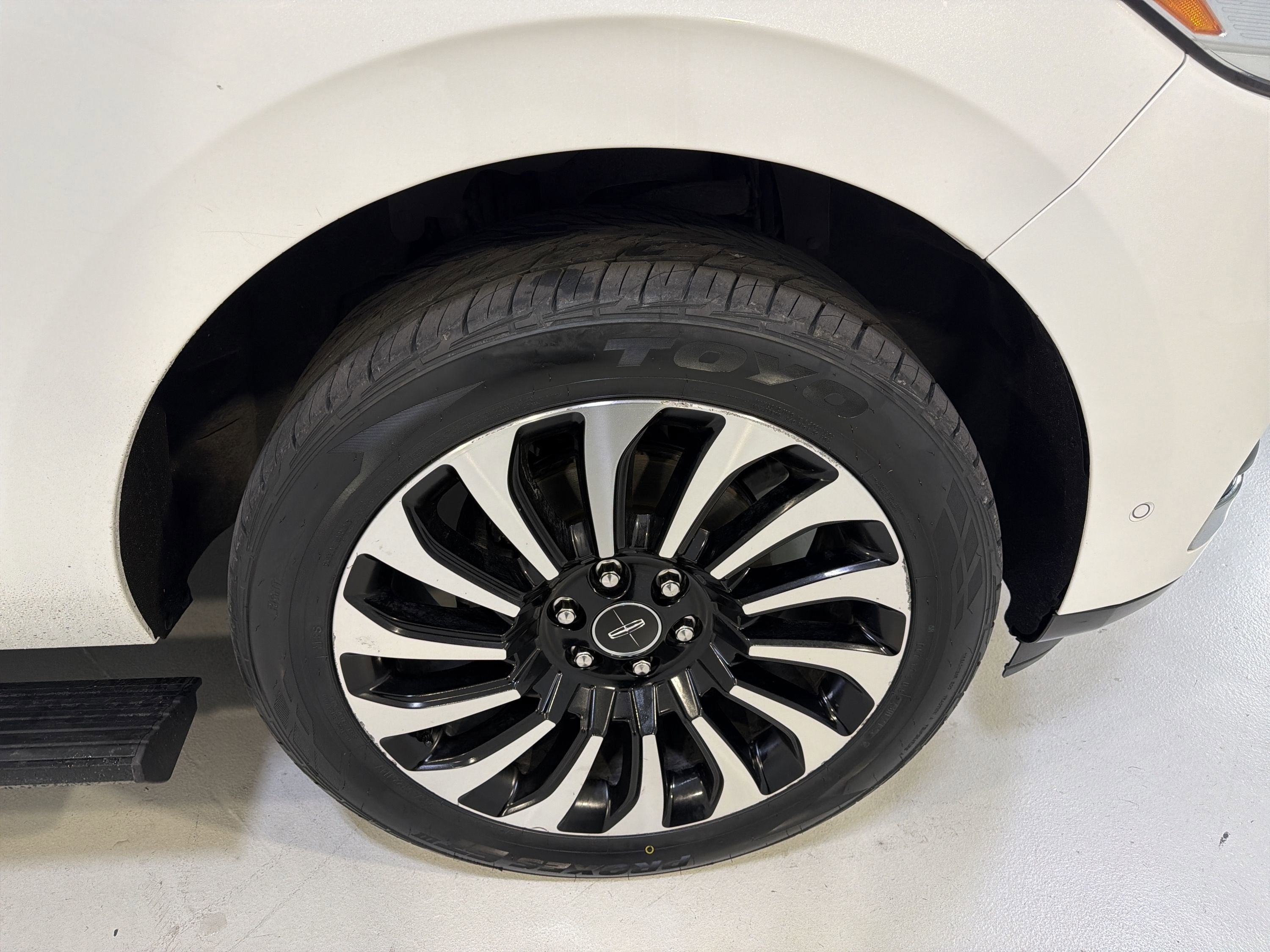 2022 Lincoln Navigator L Black Label