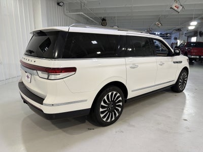 2022 Lincoln Navigator L Black Label